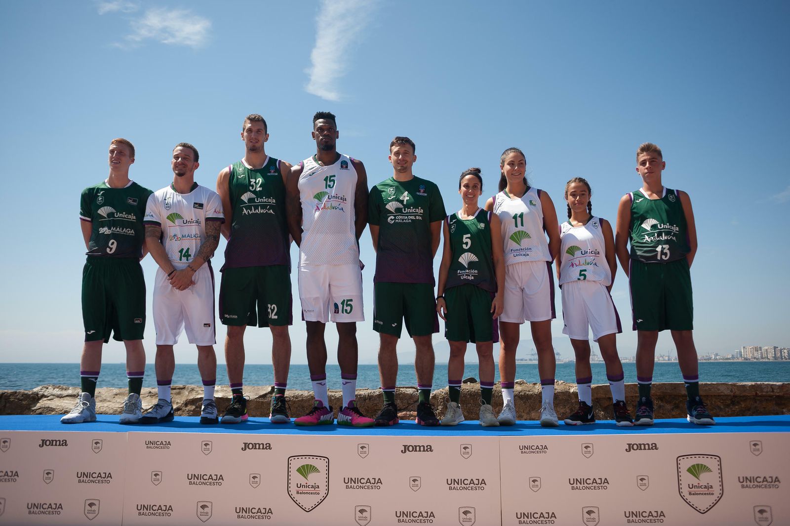 Las camisetas del Unicaja nuevas, en fotos