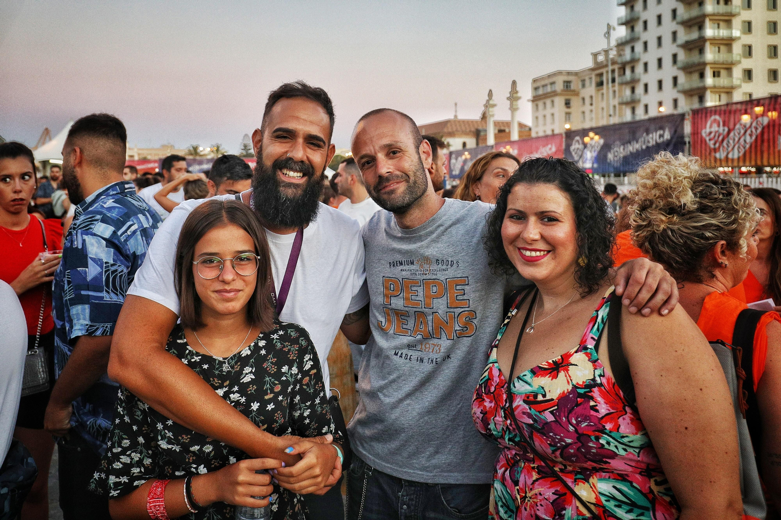 Búscate en el concierto de Estopa en Cádiz