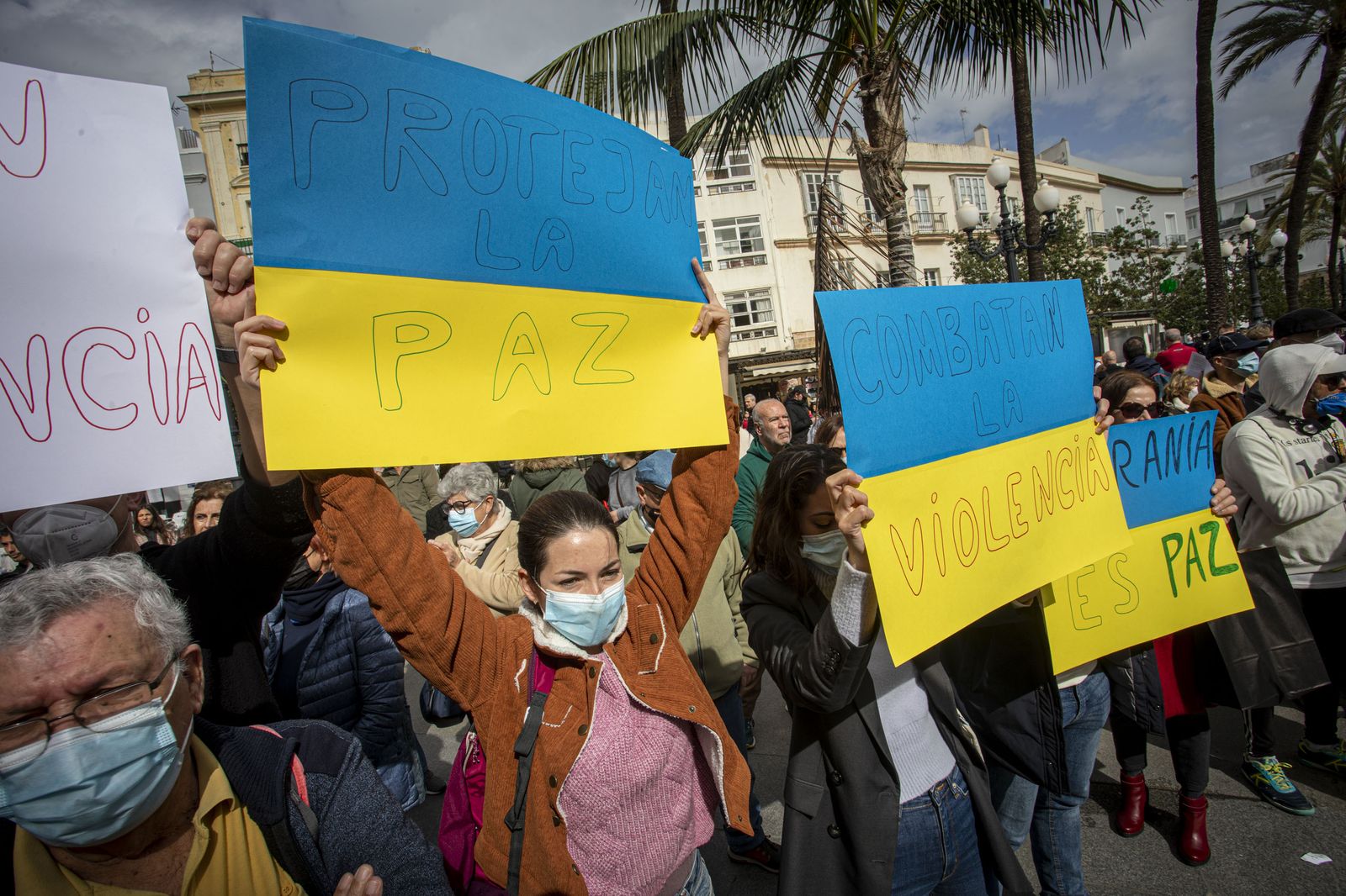 Concentración en Cádiz contra la guerra y la invasión de Ucrania