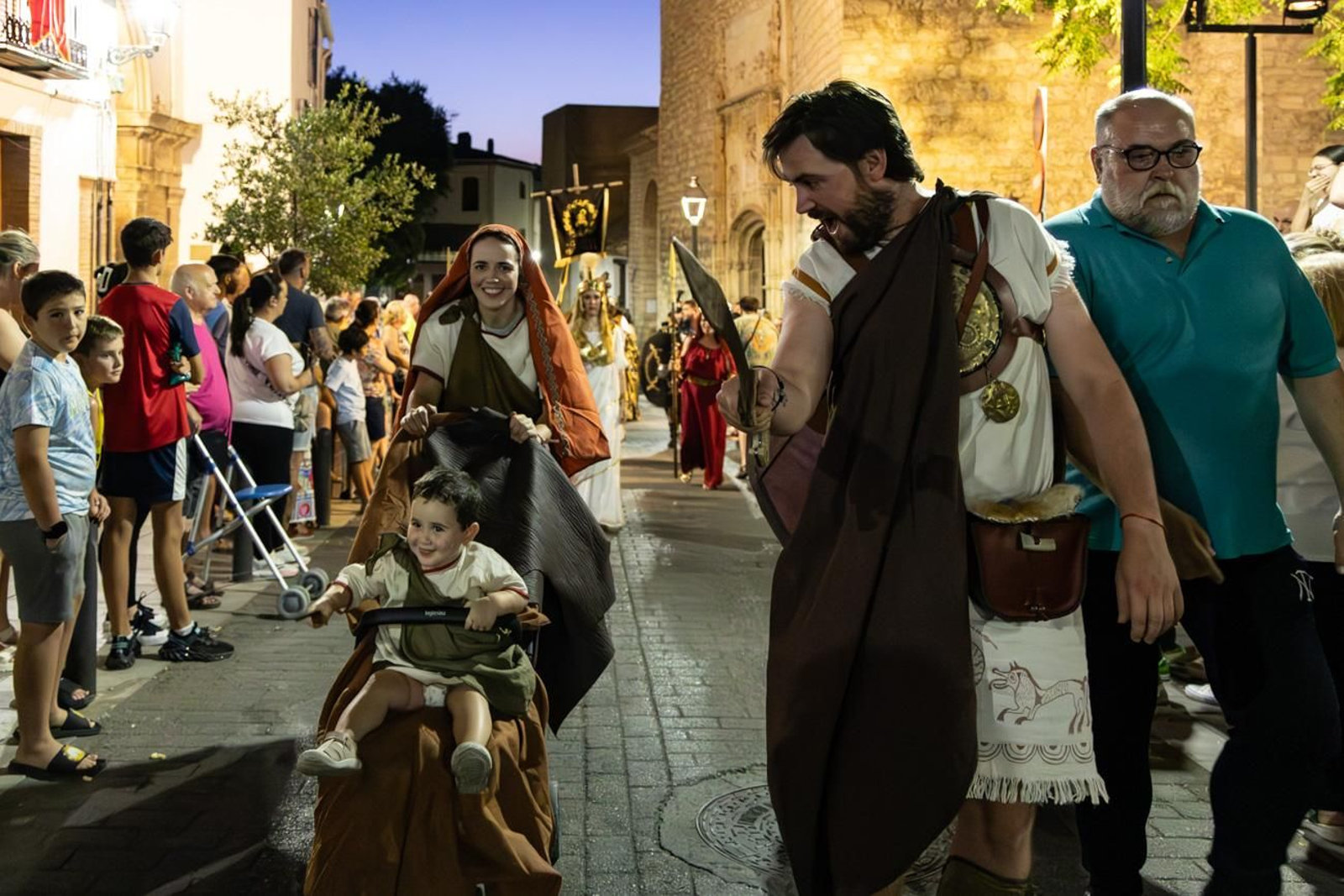 Exhibición de Bailes Medievales y Pasacalles del Lagarto de la Magdalena