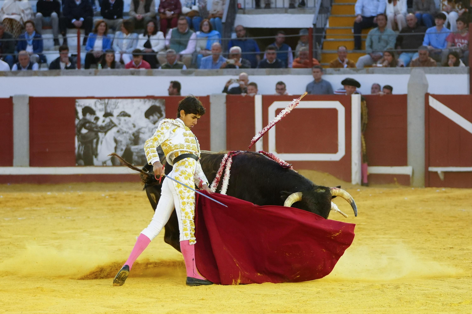 Las mejores imágenes de Manuel Morán, El Fandi y Daniel Luque en Pozoblanco