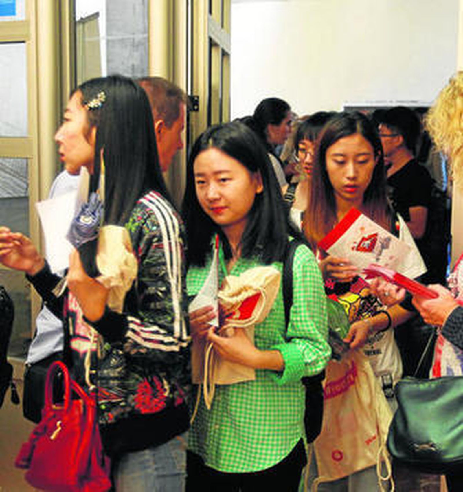 La rectora de la UGR.