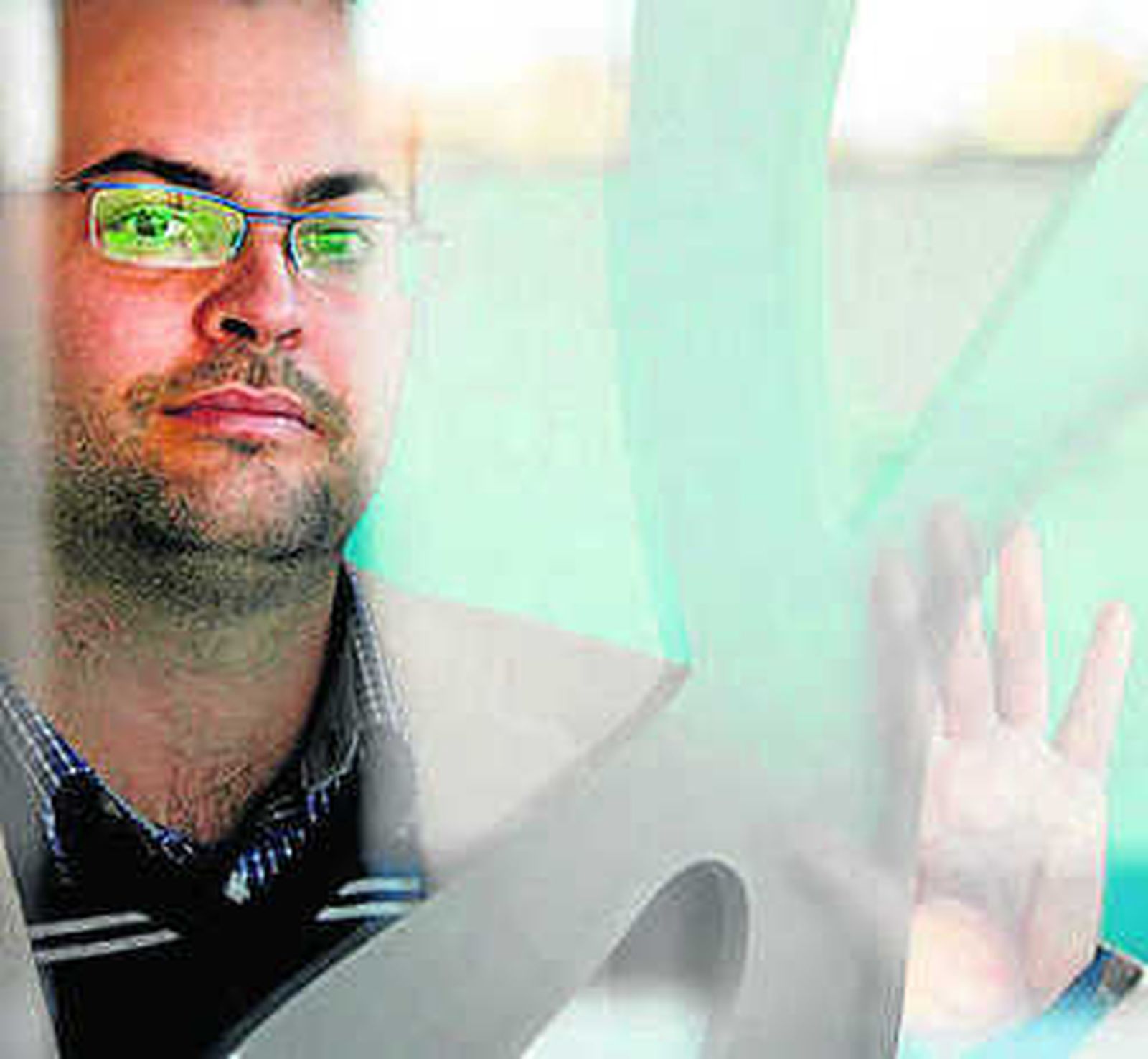 El profesor de la Universidad de Granada se muestra crítico con el actual marco de financiación de la investigación.