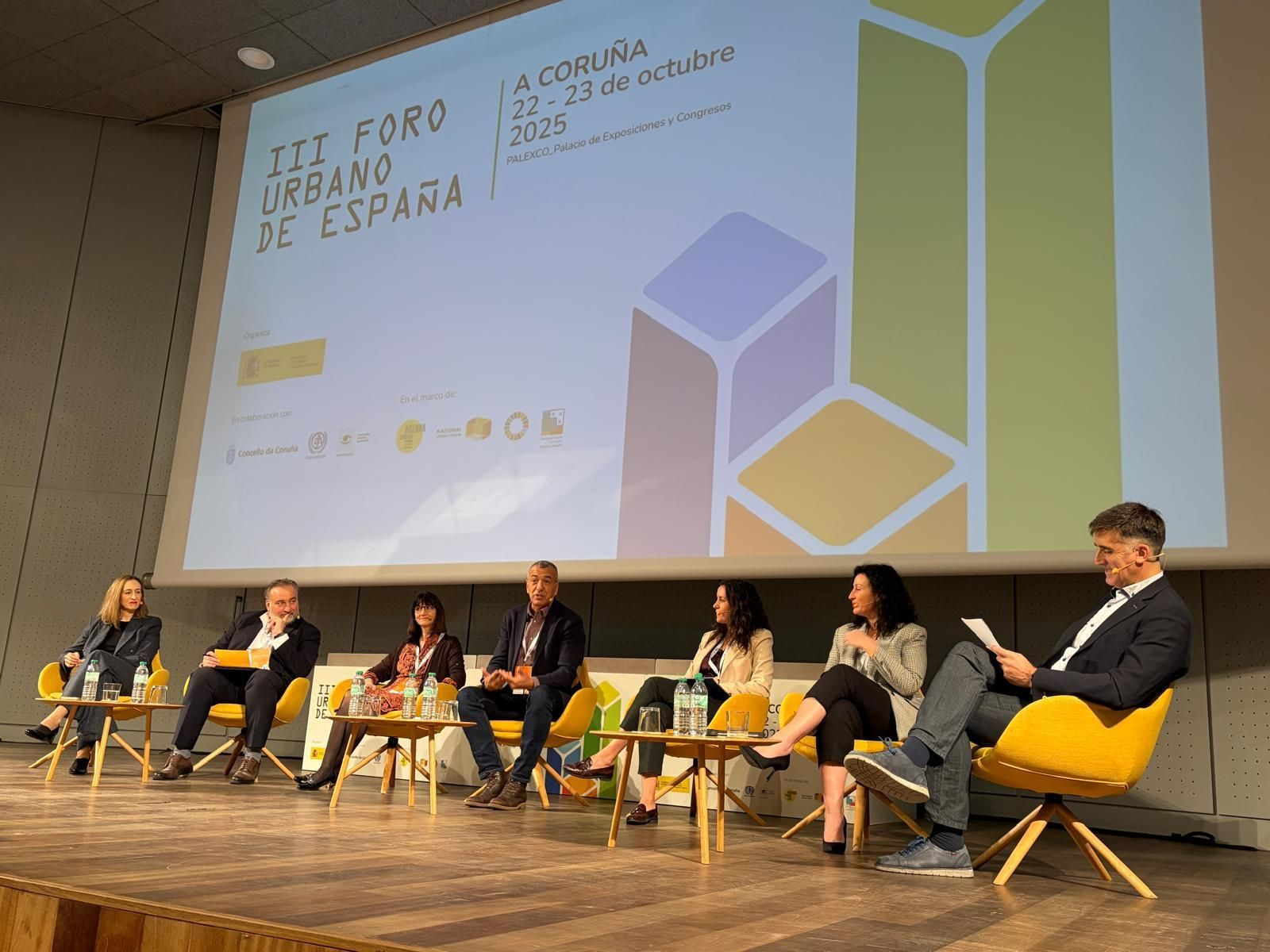 La alcaldesa, en su intervención e el III Foro Urbano de España.