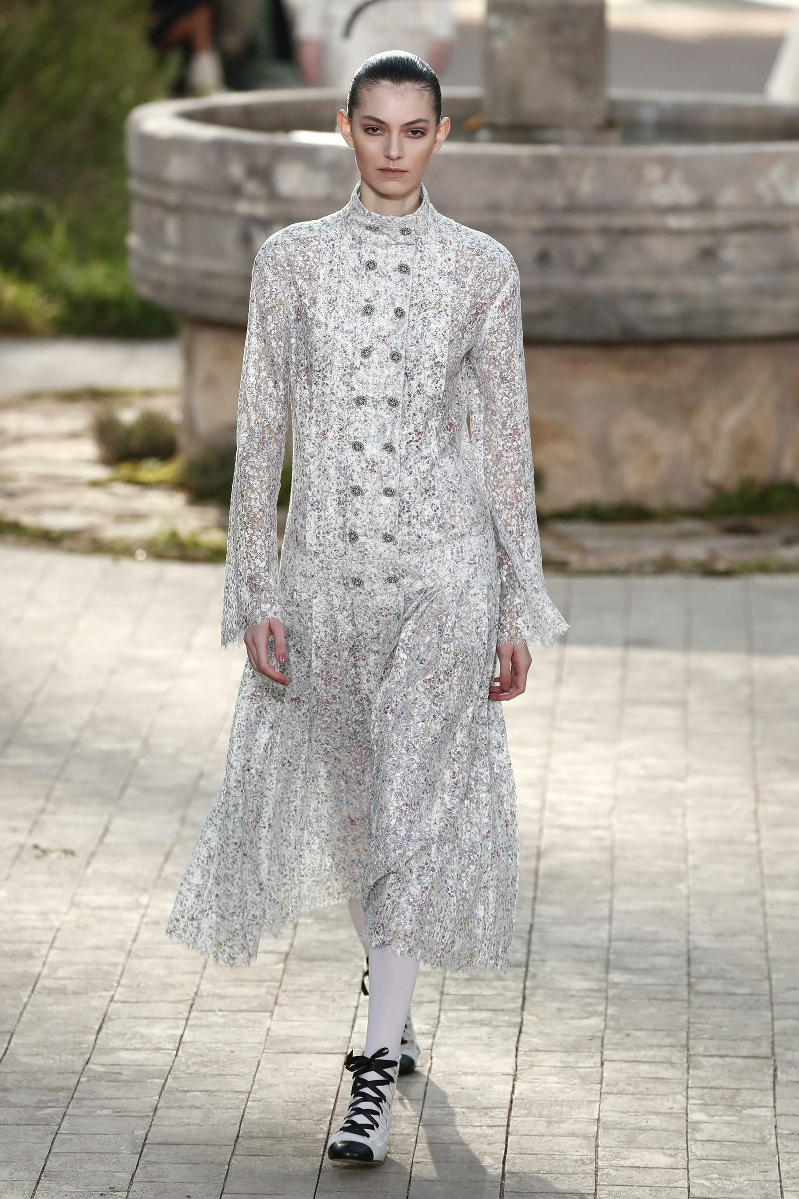 El desfile completo en fotos de Chanel el la Semana de la Alta Costura de París S/S 2020