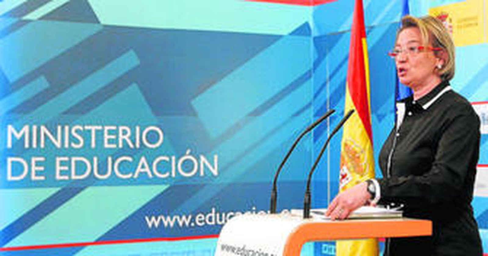 Eva Almunia durante la presentación del informe sobre el estado de la educación en la sede del Ministerio, ayer en Madrid.