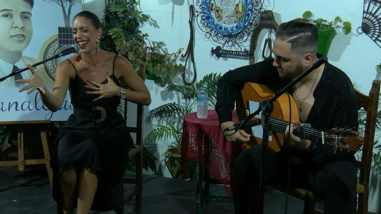 Tamara Aguilera durante su actuación en el Concurso de Cante por Livianas