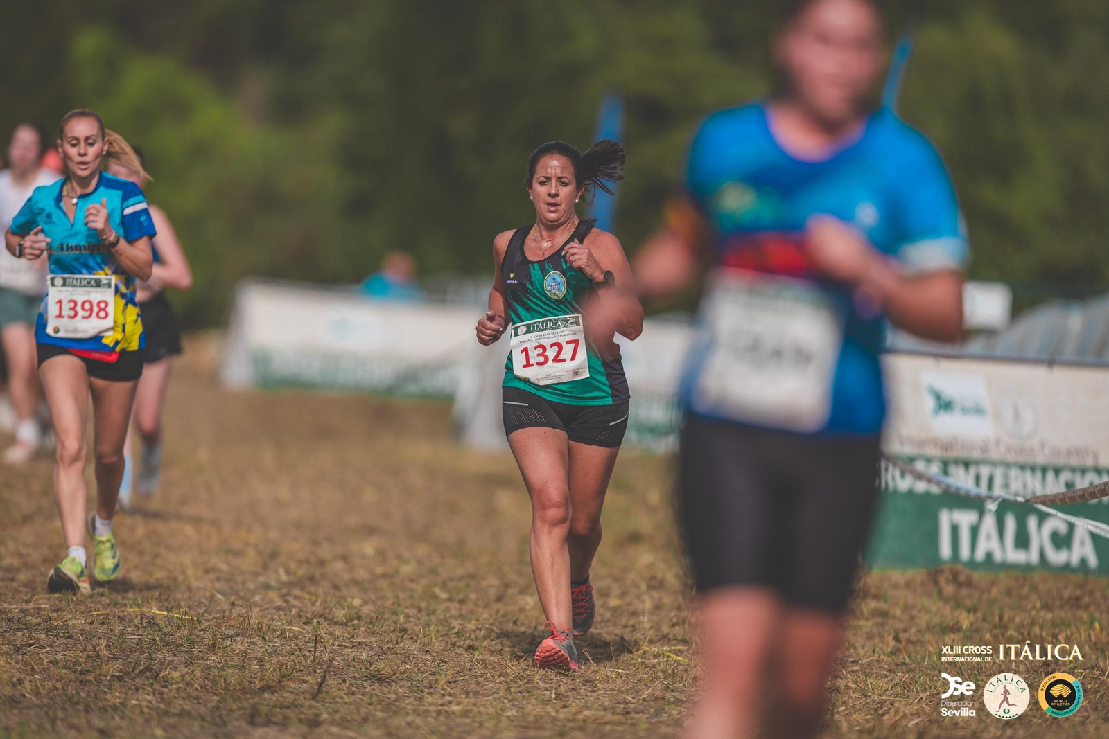 Búscate en las fotos del Cross de Itálica 2025 | 1