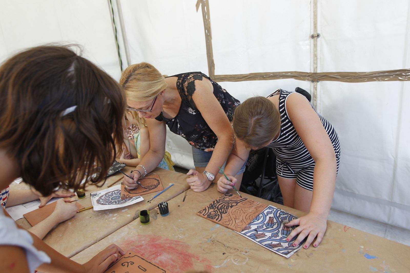 Taller cuerda-seca alfarería. Feria de Almería 2019