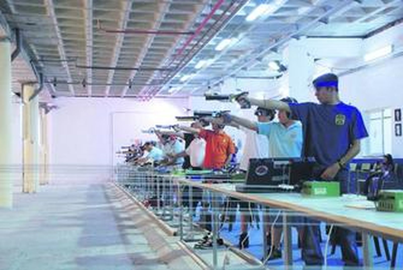 Momento de unas de las tandas de disparo en el I Trofeo Virgen del Carmen.