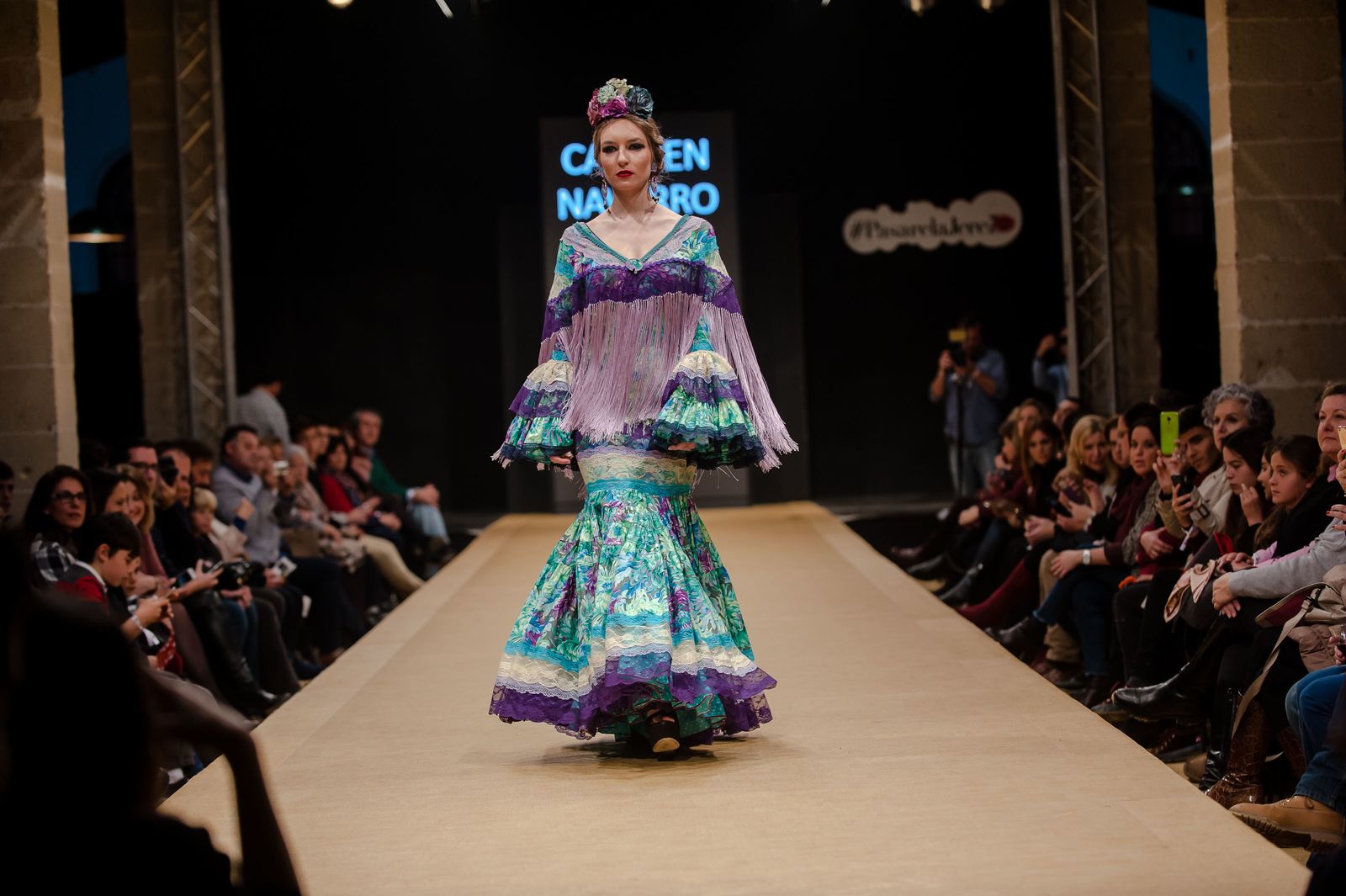 El desfile de Carmen Navarro, en imágenes