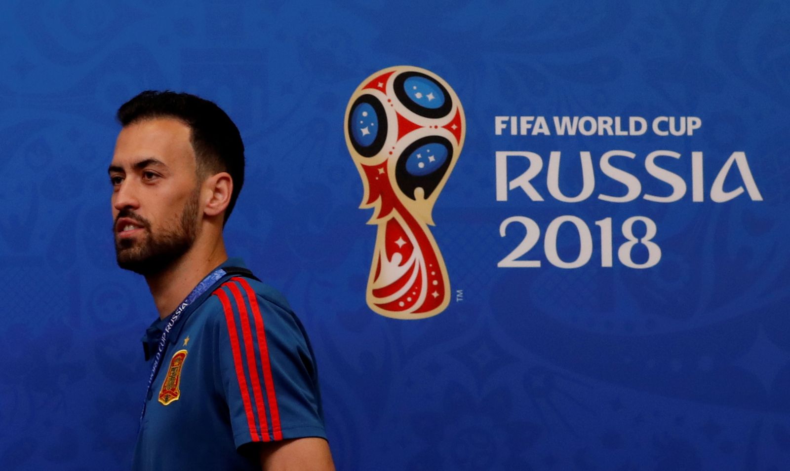 Busquets, al llegar a la sala de prensa en Kaliningrado.