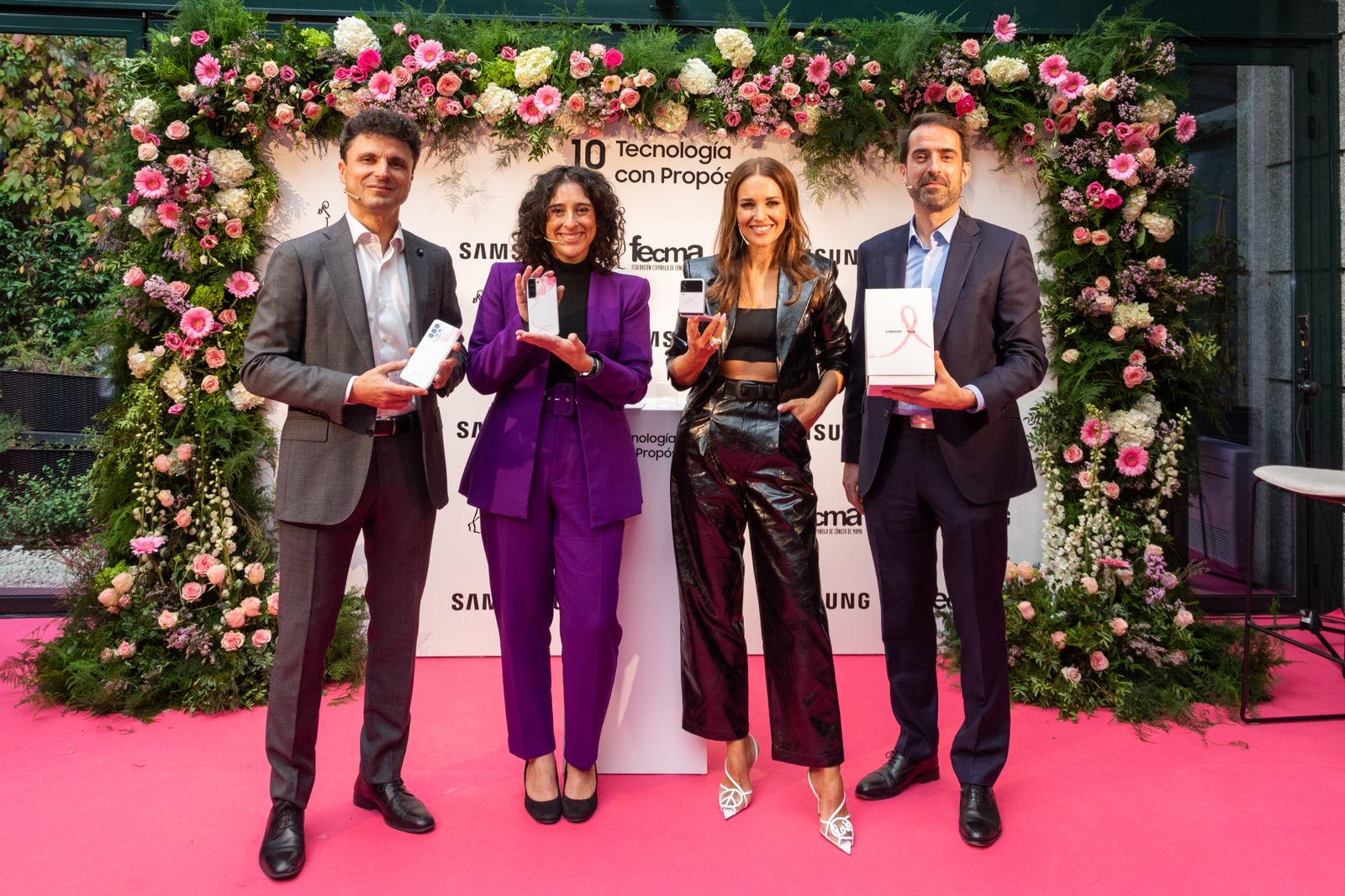 Samsung lanza una edición especial de sus móviles para contribuir a la lucha contra el cáncer de mama