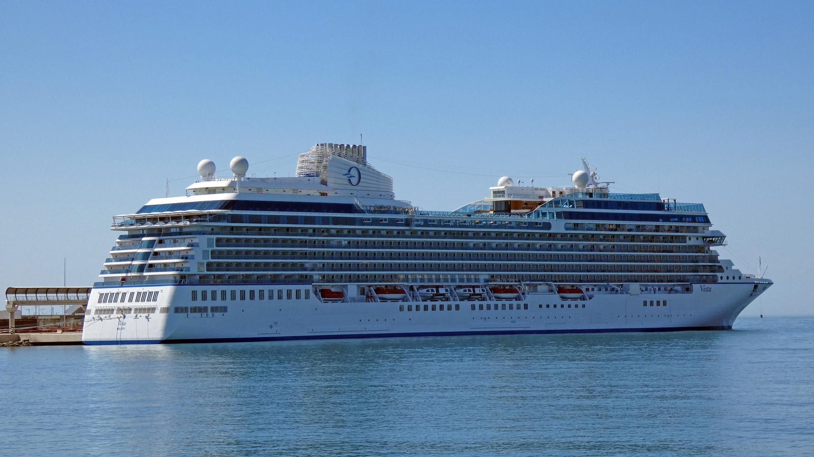 Buque de crucero 'Vista', gemelo del 'Allura' que en unos días llegará a Málaga
