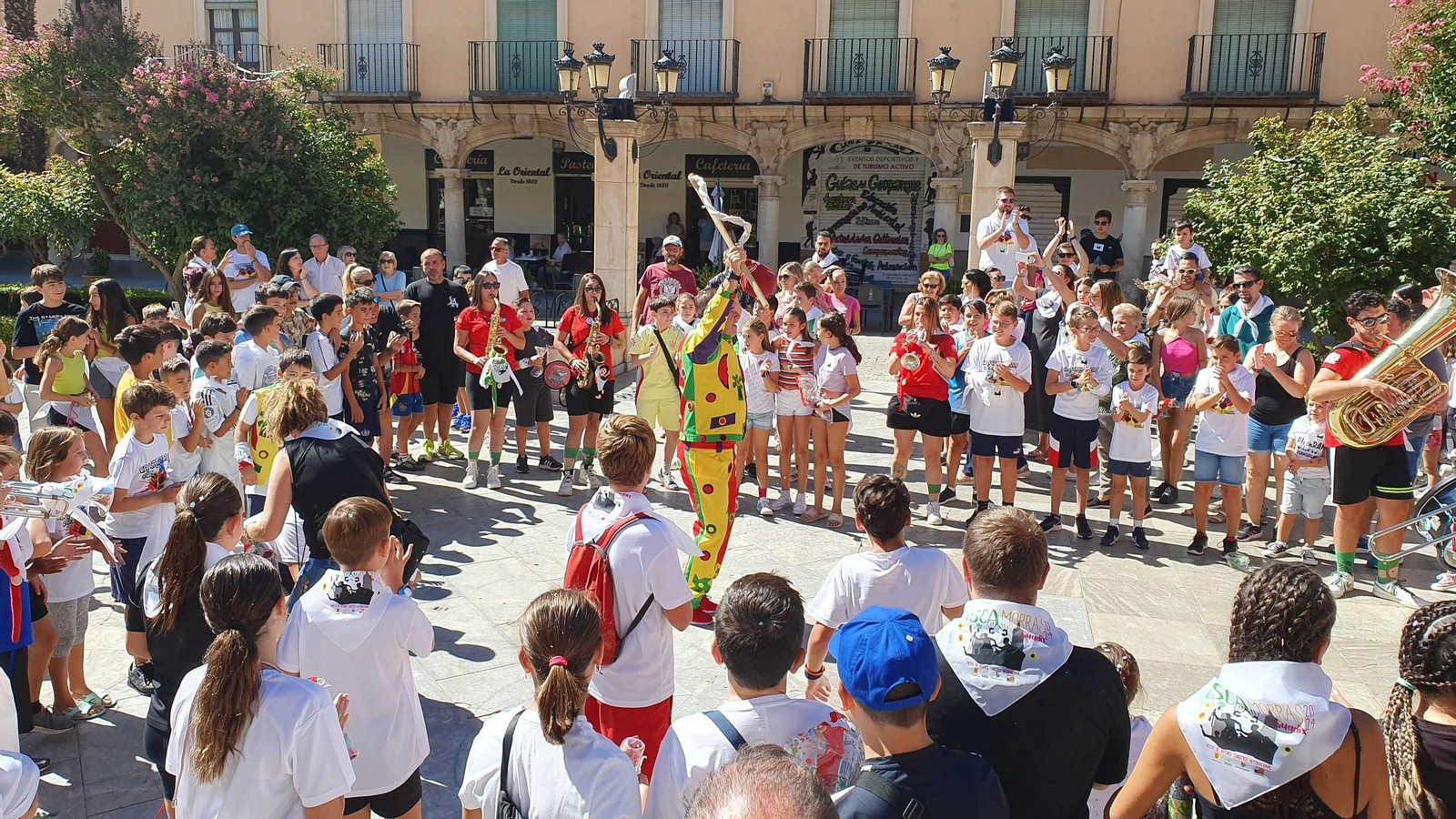 Los pequeños accitanos y bastetanos disfrutan del tradicional Cascamorras Infantil 2024.