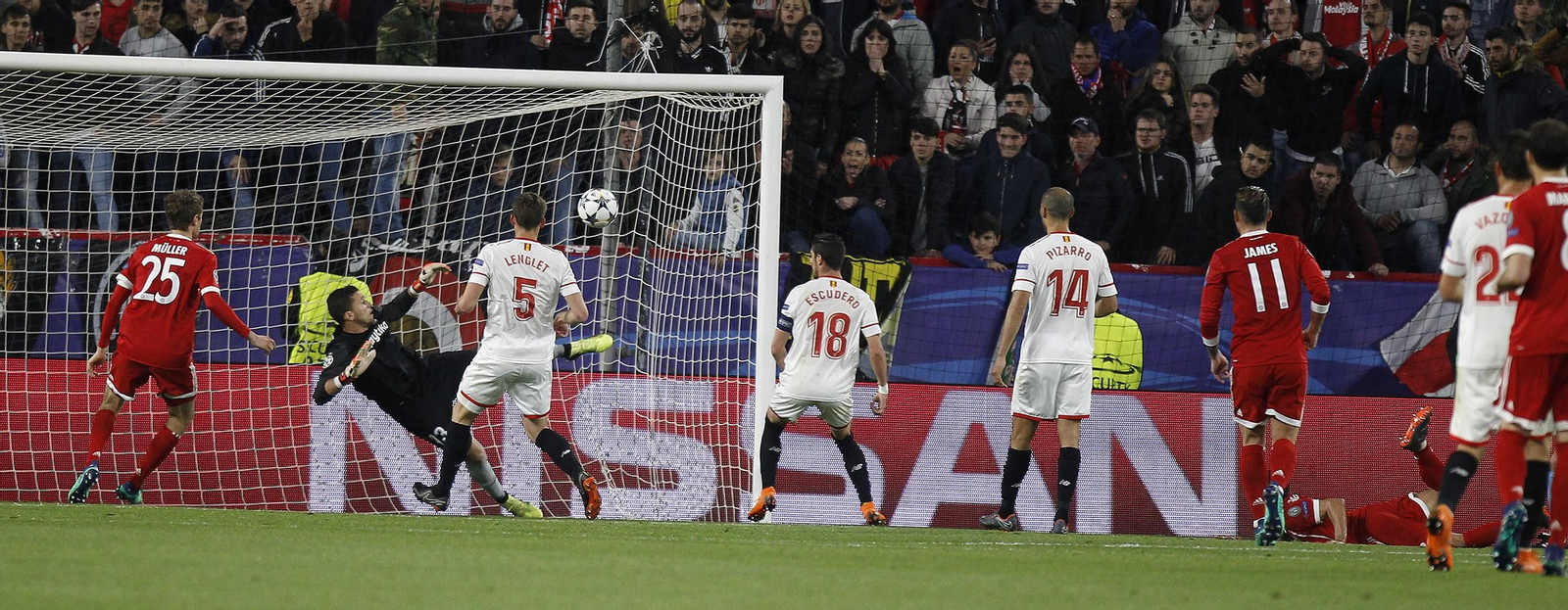 Las imágenes del Sevilla-Bayern Múnich