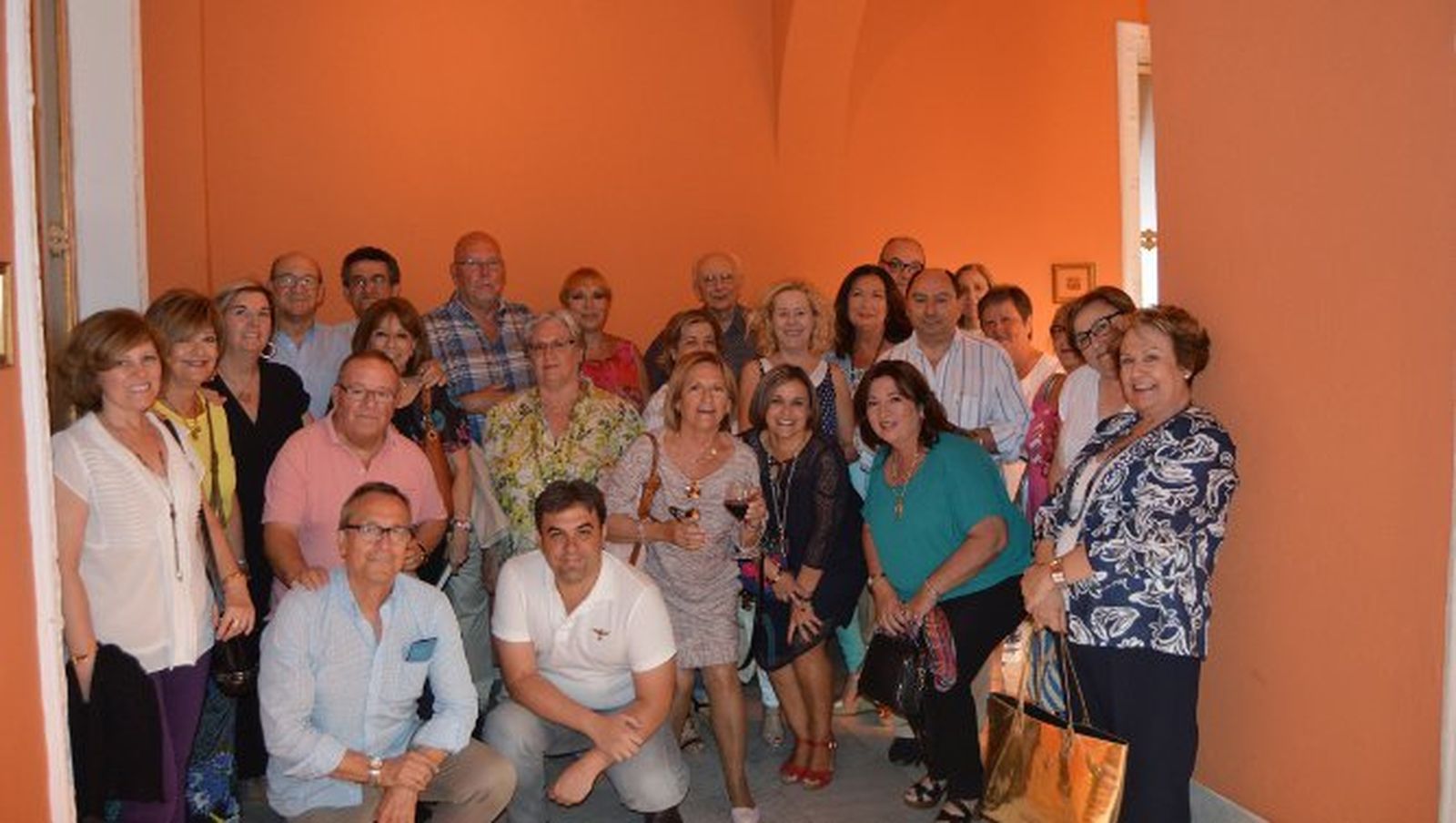 Eulogio Domínguez, Angela Marmolejo, Francisco Moya, María  del Carmen González, Teresa García, Kati Guerrero, Concepción Gil, Teresa Silva, Loli Rey, Toñi Toscano, Carmen García, Natalia Ortega, Rosa Girón, Julio Molina, María Josefa Fernández, Victoria Laflor, Lola Pérez, Andrés Rabadán, Juan Córdoba, Manuel Sánchez Quijano, Ana Sánchez, José Luis Fresno, Camilo Mayán, Luisa Plaza y Amalia Mendoza.