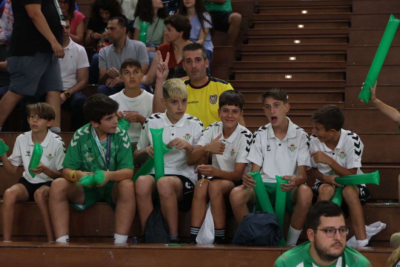 Búscate en el o Betis Granada de baloncesto