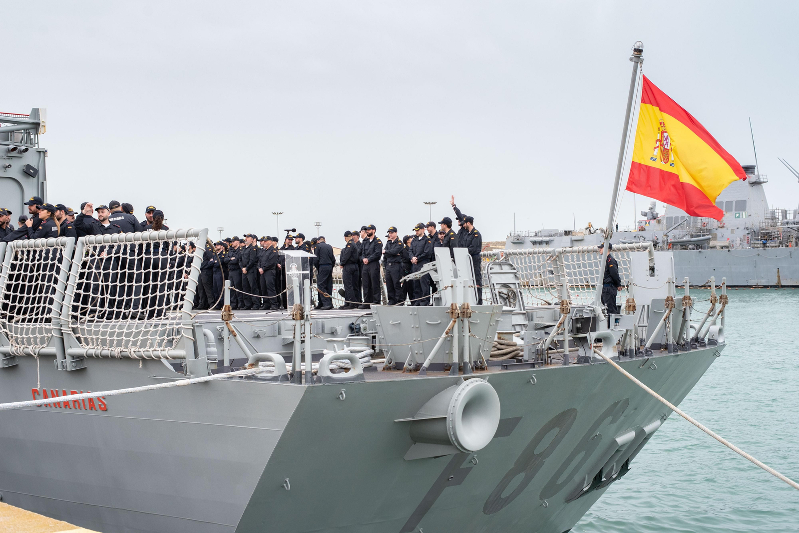 Así ha sido la despedida de la fragata Canarias en Rota