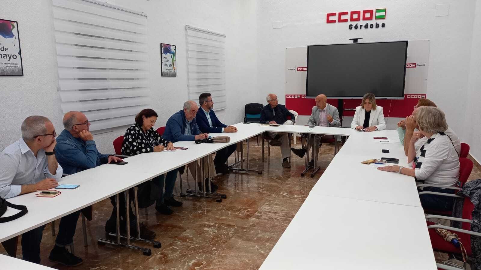 Un momento del encuentro de Hurtado y representantes de CCOO.