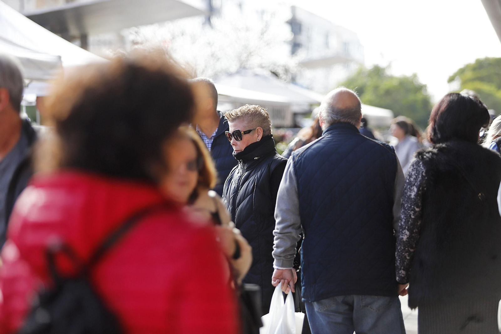 Imágenes del ambiente en el zoco del Mercado del Carmen
