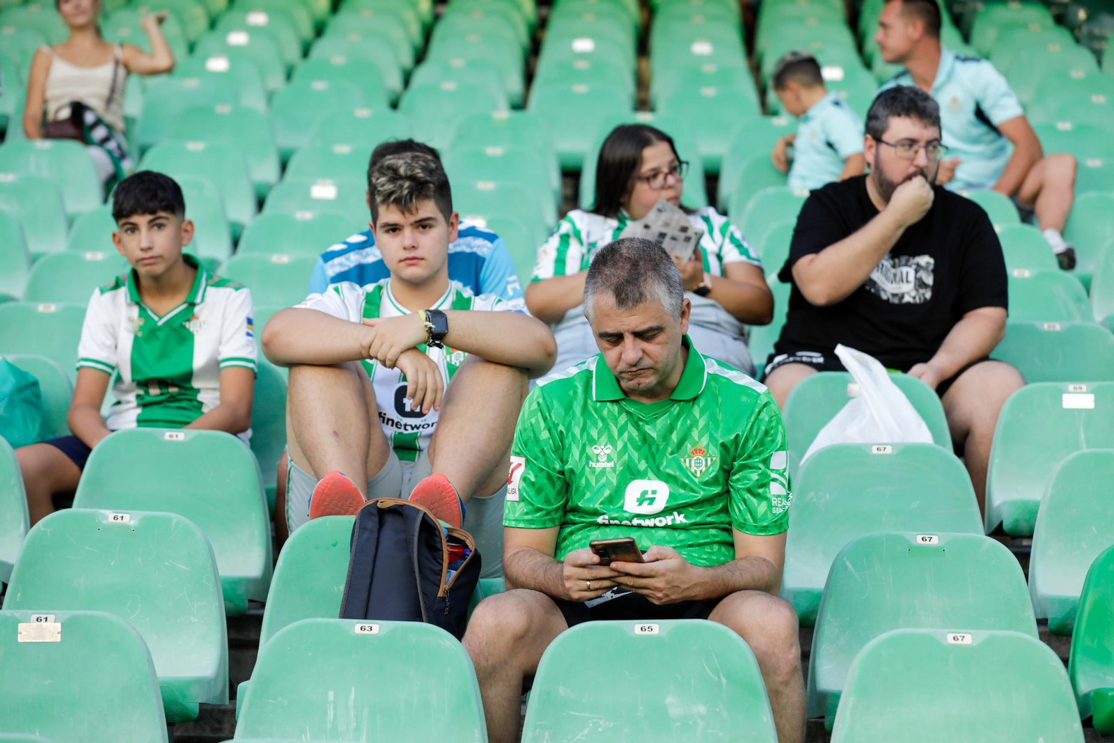 Búscate en el partido Real Betis - Kryvbas