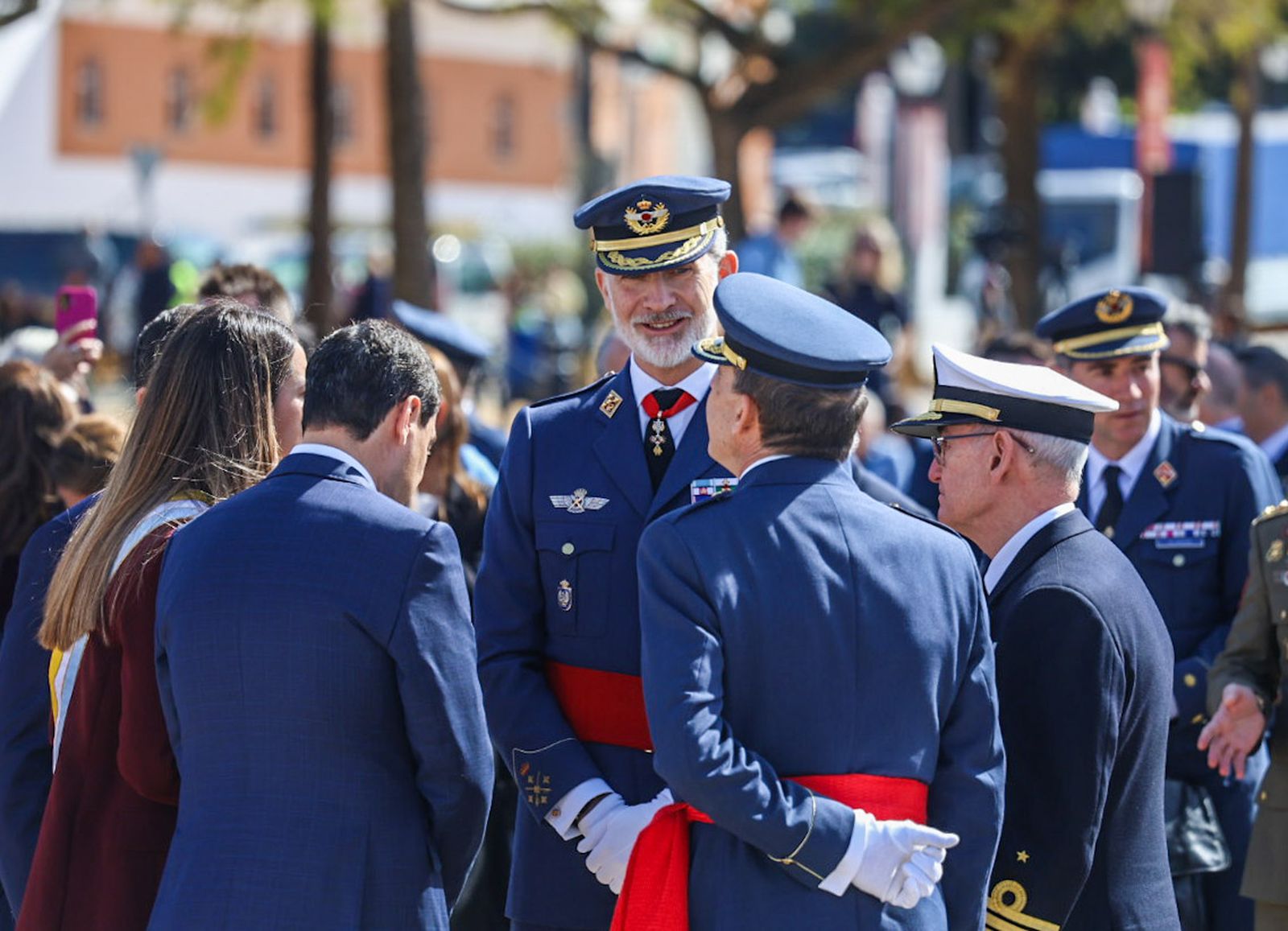 Fotografías del Acto Militar presidido por S.M. el Rey Felipe VI con motivo del centenario del Plus Ultra