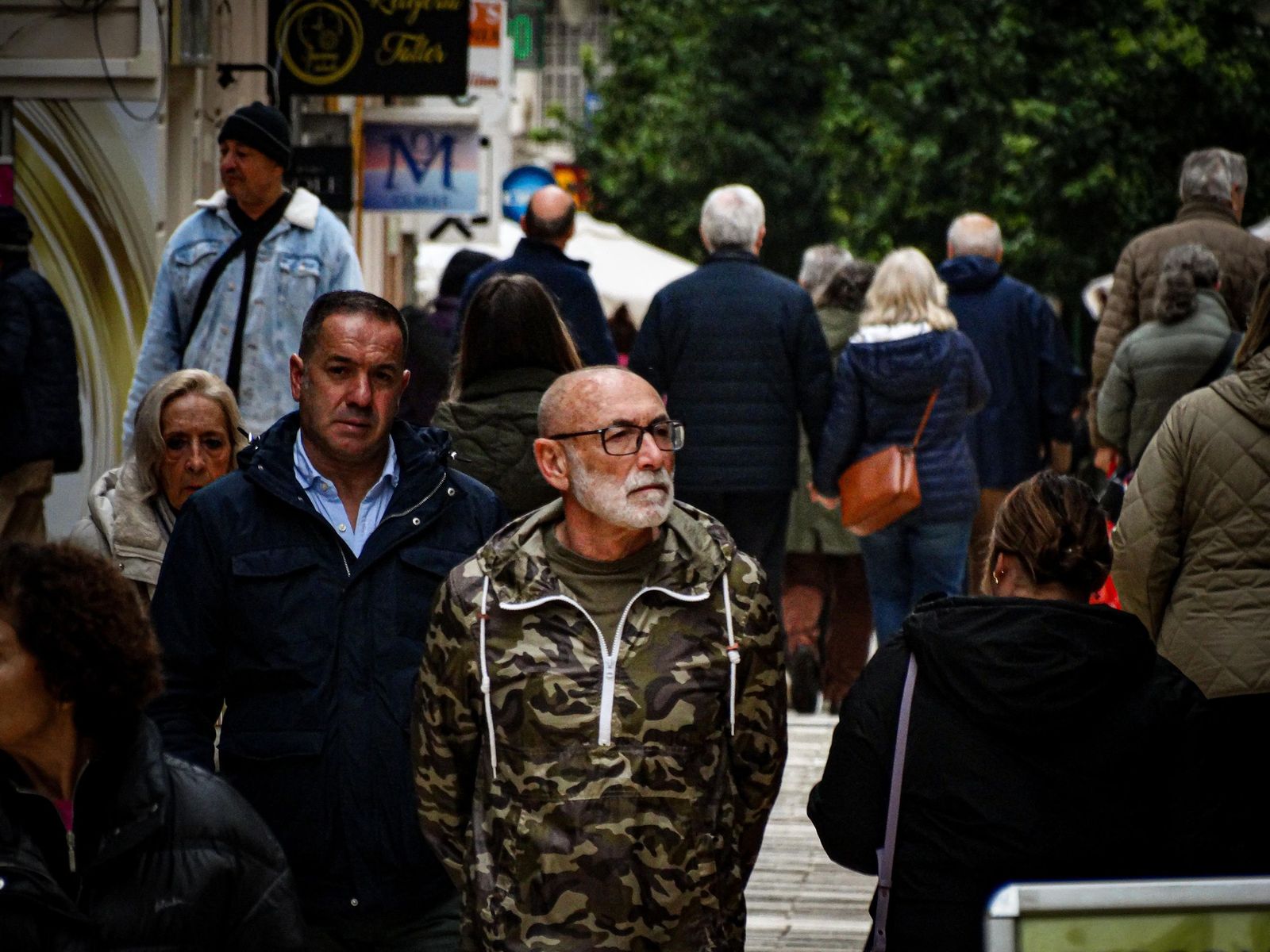 Fotografías del ambiente en la ciudad durante la mañana del lunes