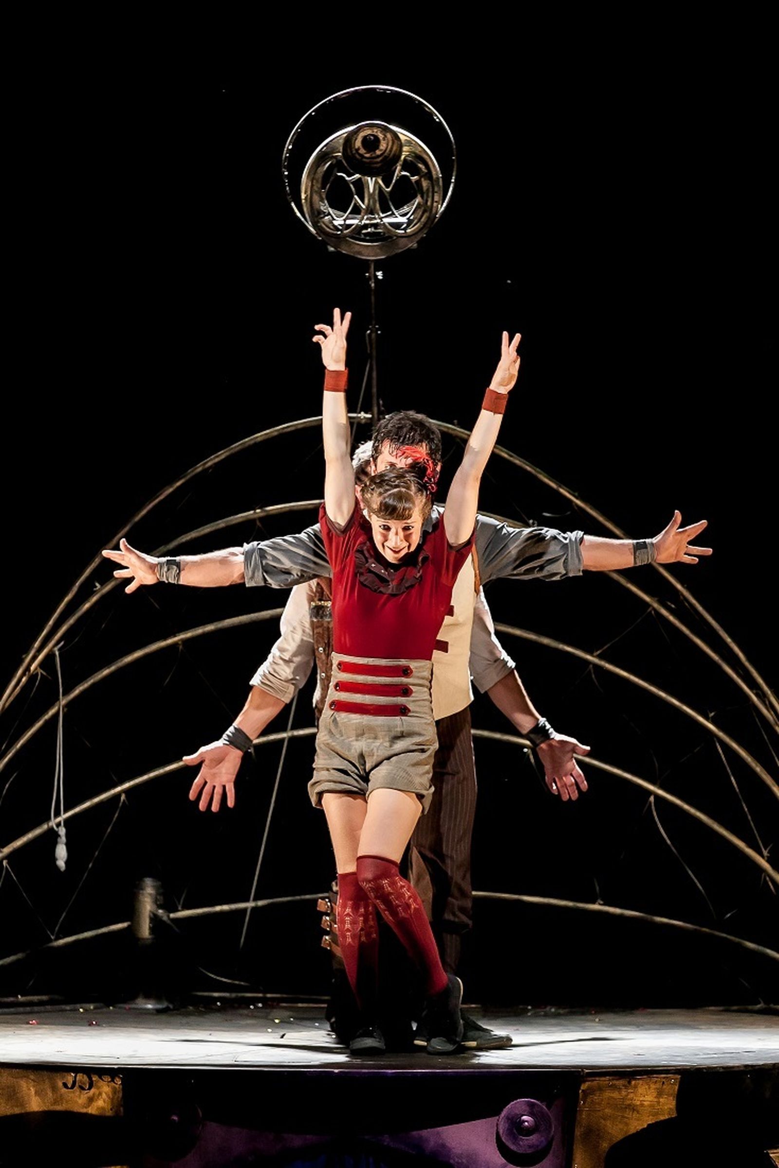 Un momento del espectáculo 'Oopart'.