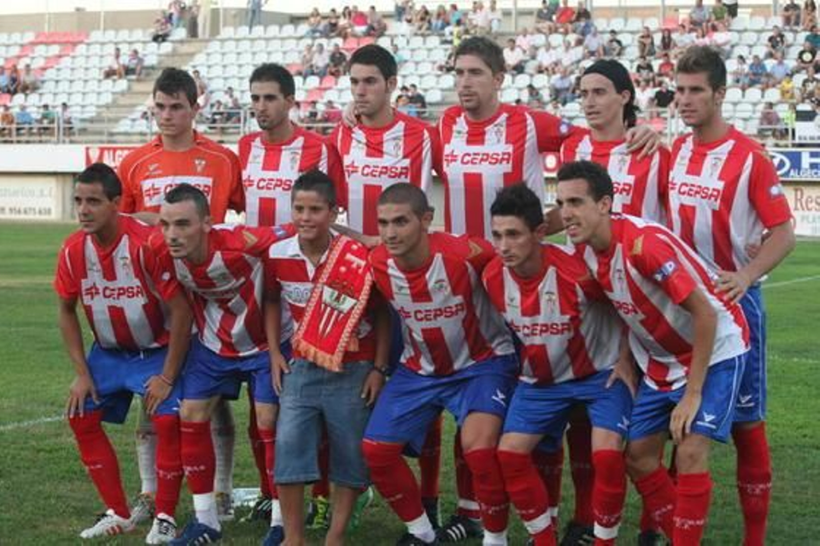 El Algeciras se hace con el trofeo Virgen de La Palma tras superar a la Balona en la tanda de penaltis./Fotos: Paco Guerrero

Foto: Paco Guerrero