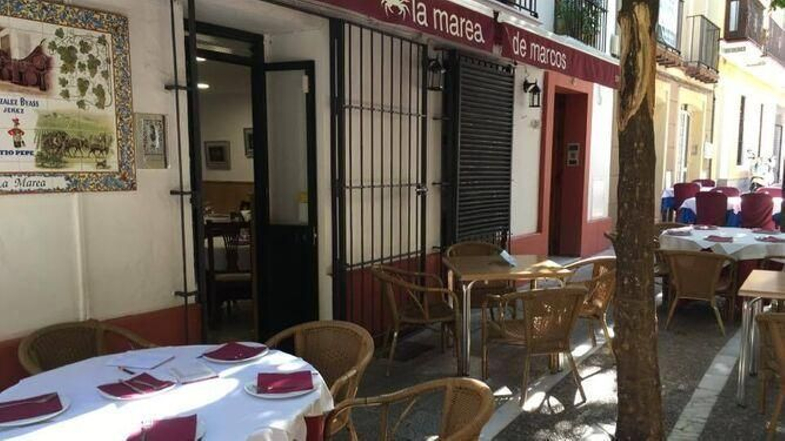 Marisquería restaurante La Marea. Marisquería restaurante La Marea.