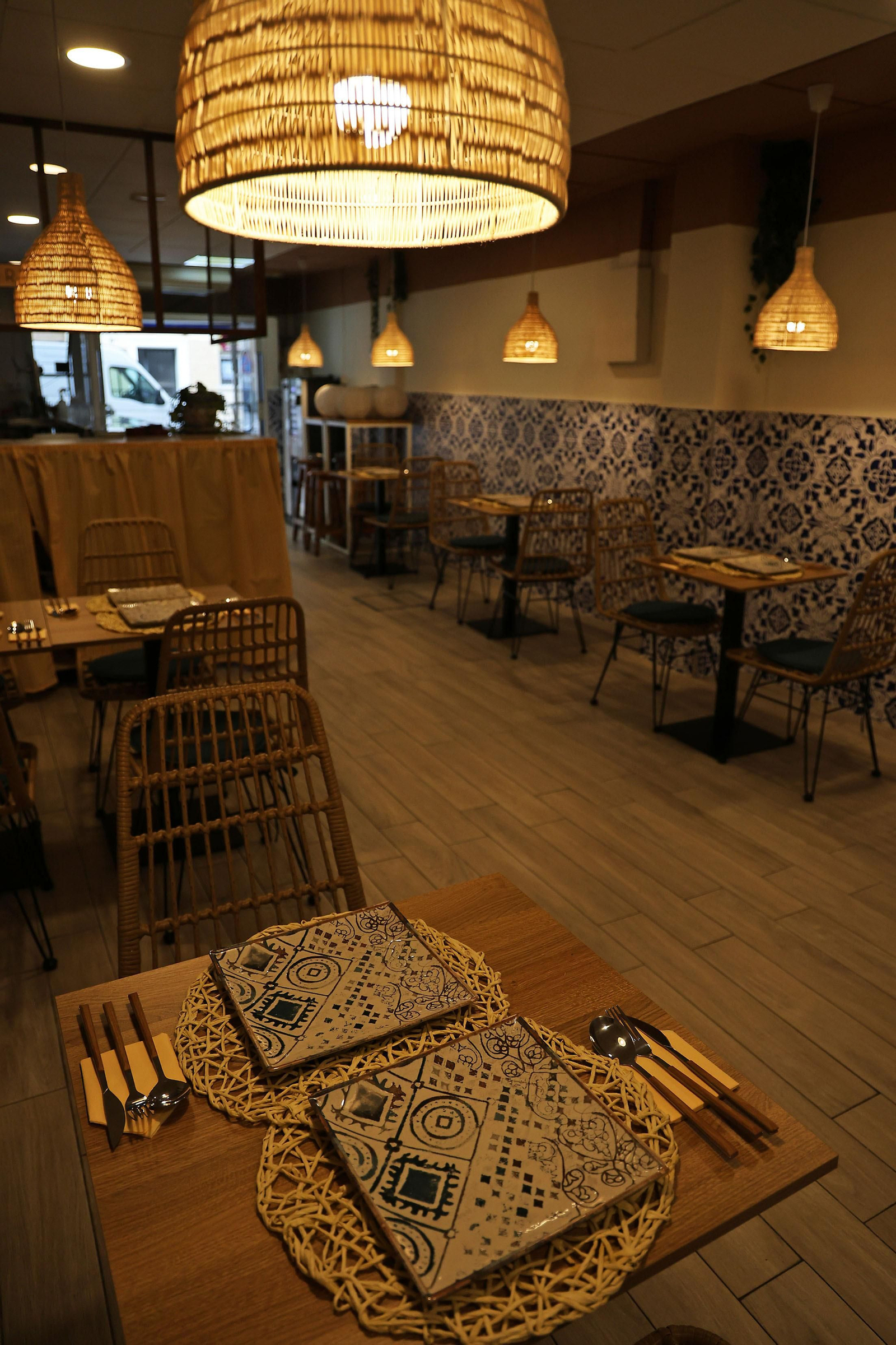 Imágenes del cambio radical de un bar de Huelva tras el paso de Chicote en 'Pesadilla en la cocina'