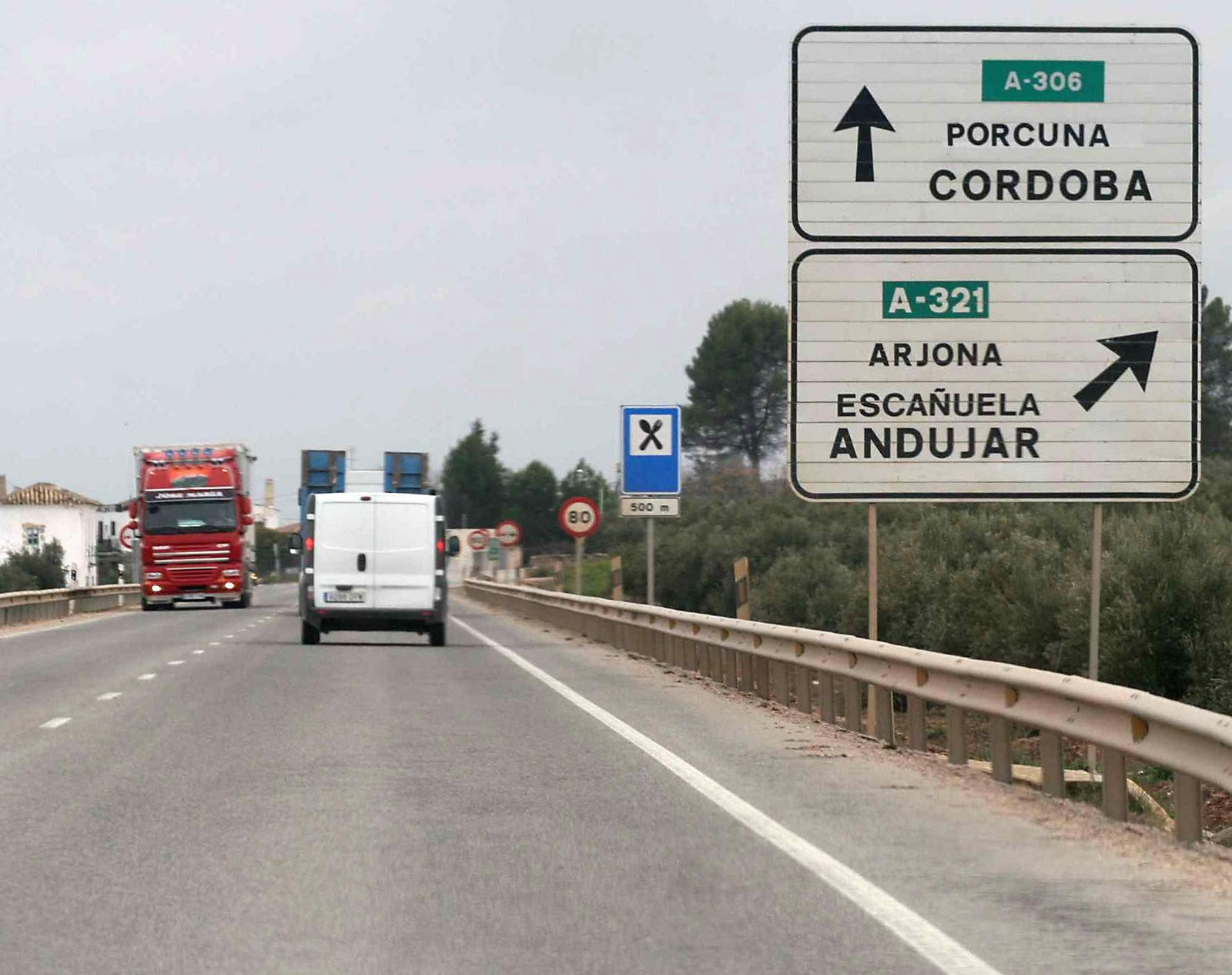 Tráfico en la carretera Córdoba-Jaén.