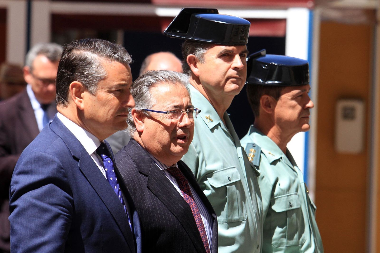 Juan Ignacio Zoido, ministro del Interior, presenta en la Comandancia de la Guardia Civil la nueva versión de AleryCops y el dispositivo del Rocío y posteriormente acude a la Diputación de Huelva para visitar la exposición sobre el terrorismo, en imágenes