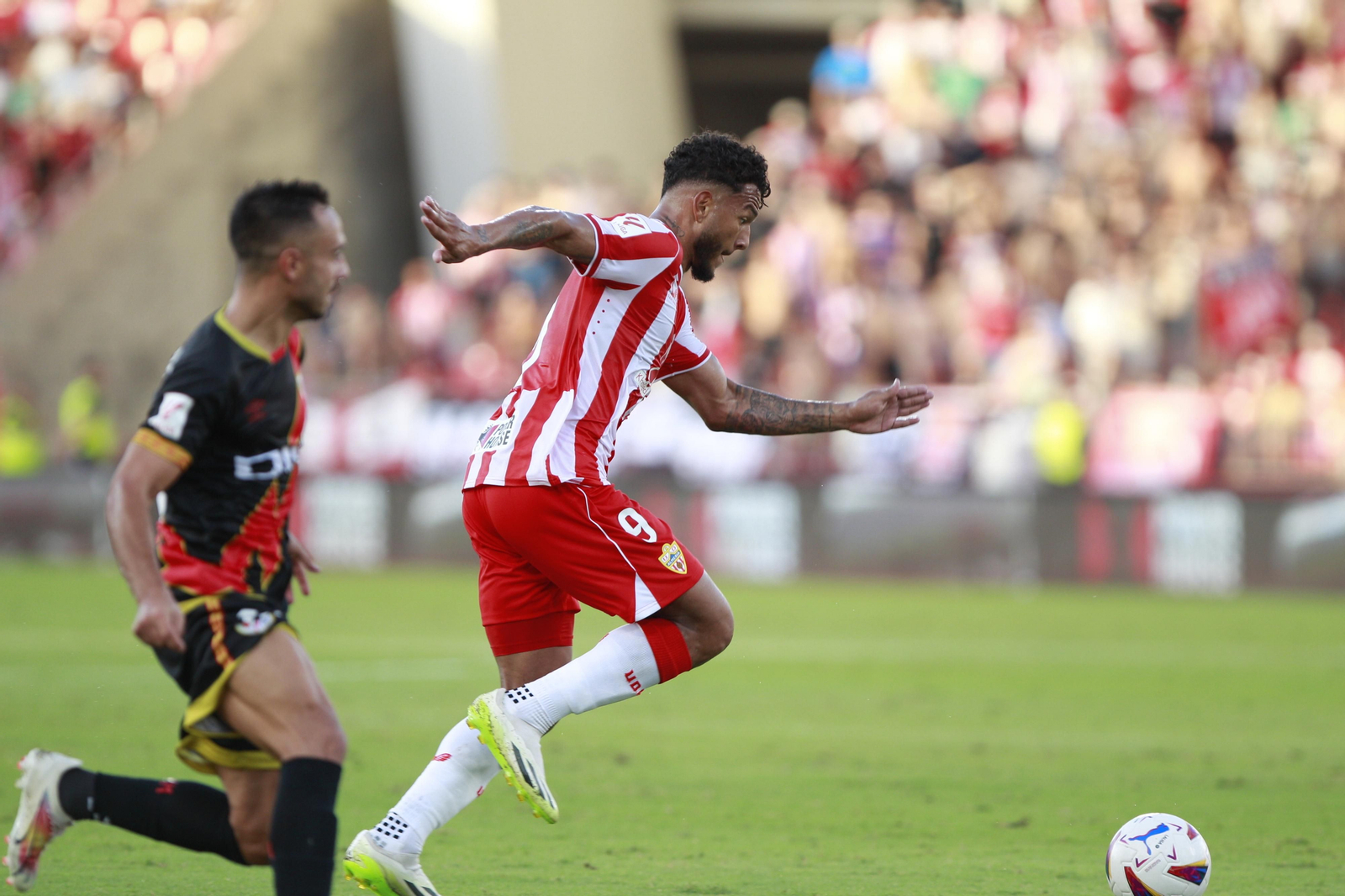 Imágenes del partido U.D. Almería-Rayo Vallecano