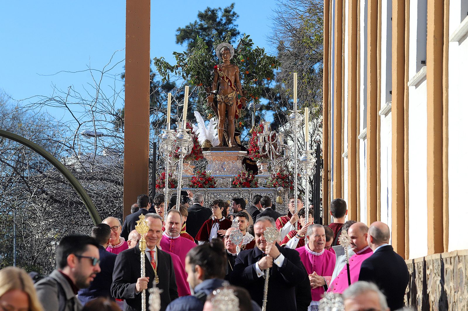 Imágenes de la procesión de San Sebastián en Huelva