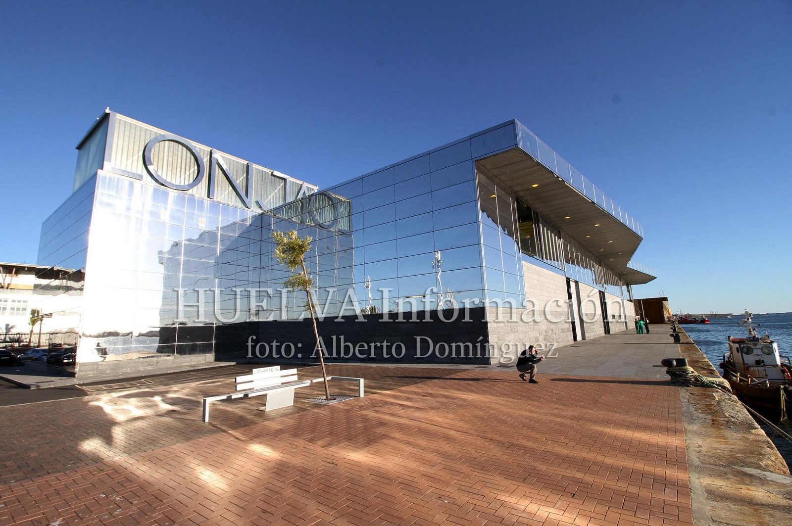 Inauguración de la Nueva Lonja del Puerto de Huelva, en imágenes