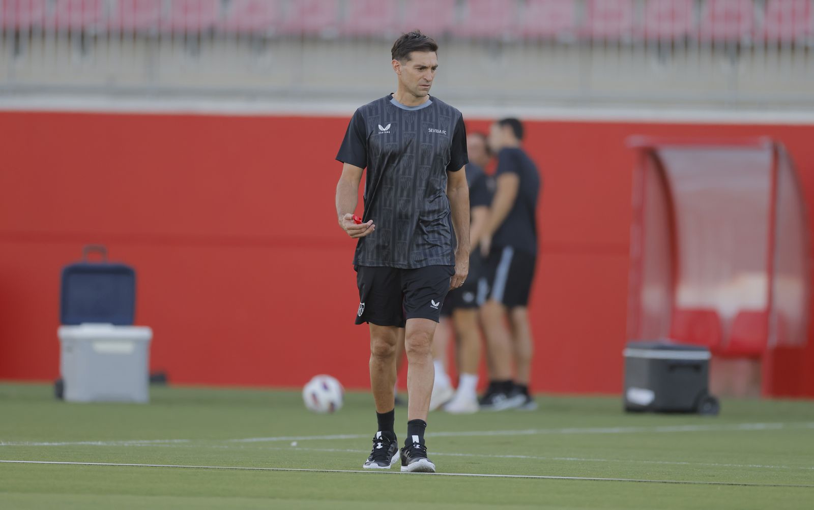 Las fotos del primer entrenamiento de Diego Alonso como entrenador del Sevilla FC