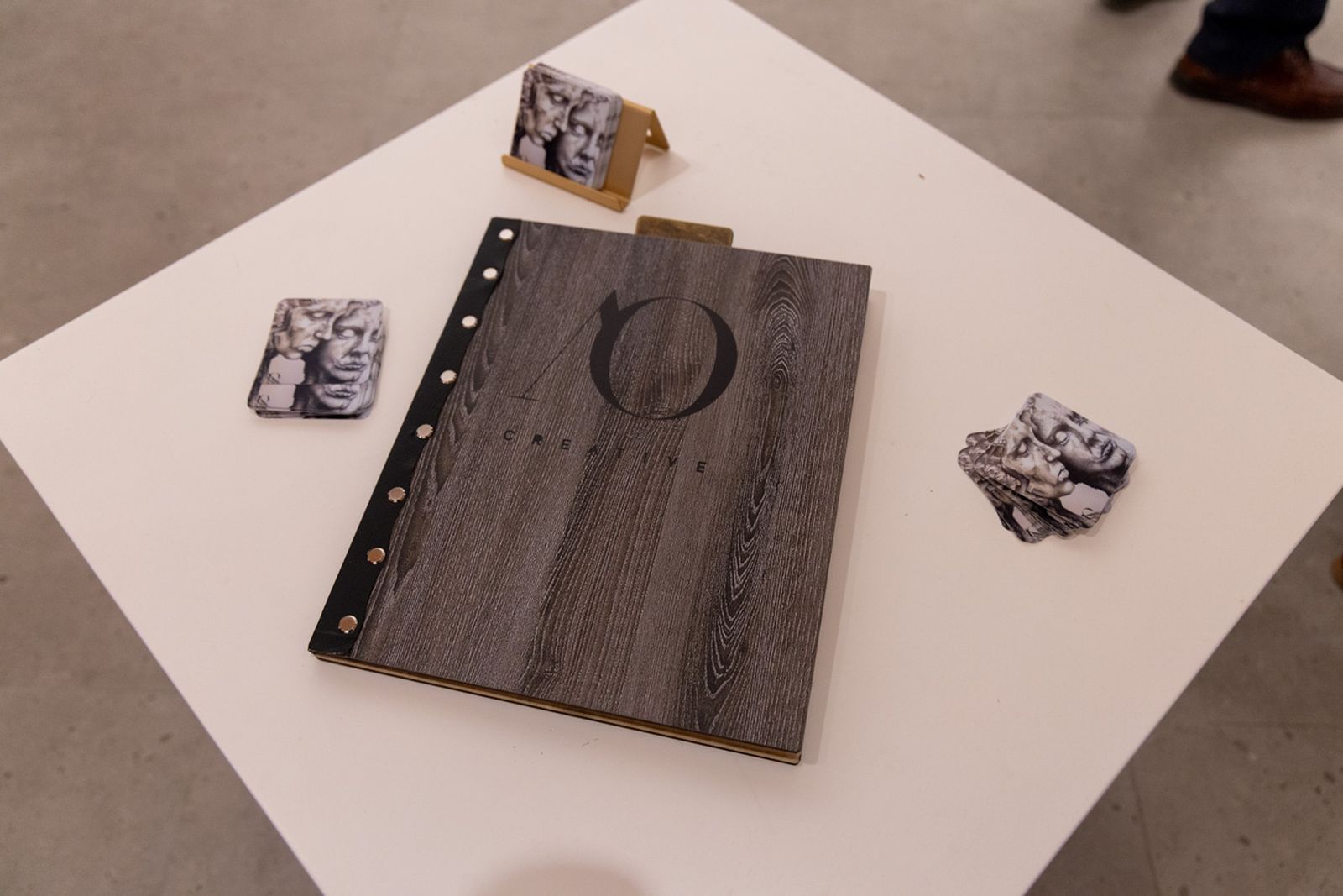 Antonio Ogáyar apuesta por el arte para restar odio a nuestra vida con una exposición en Baños del Naranjo