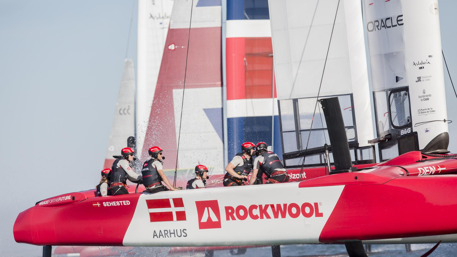 Las imágenes de la primera jornada de la SailGP en Cádiz