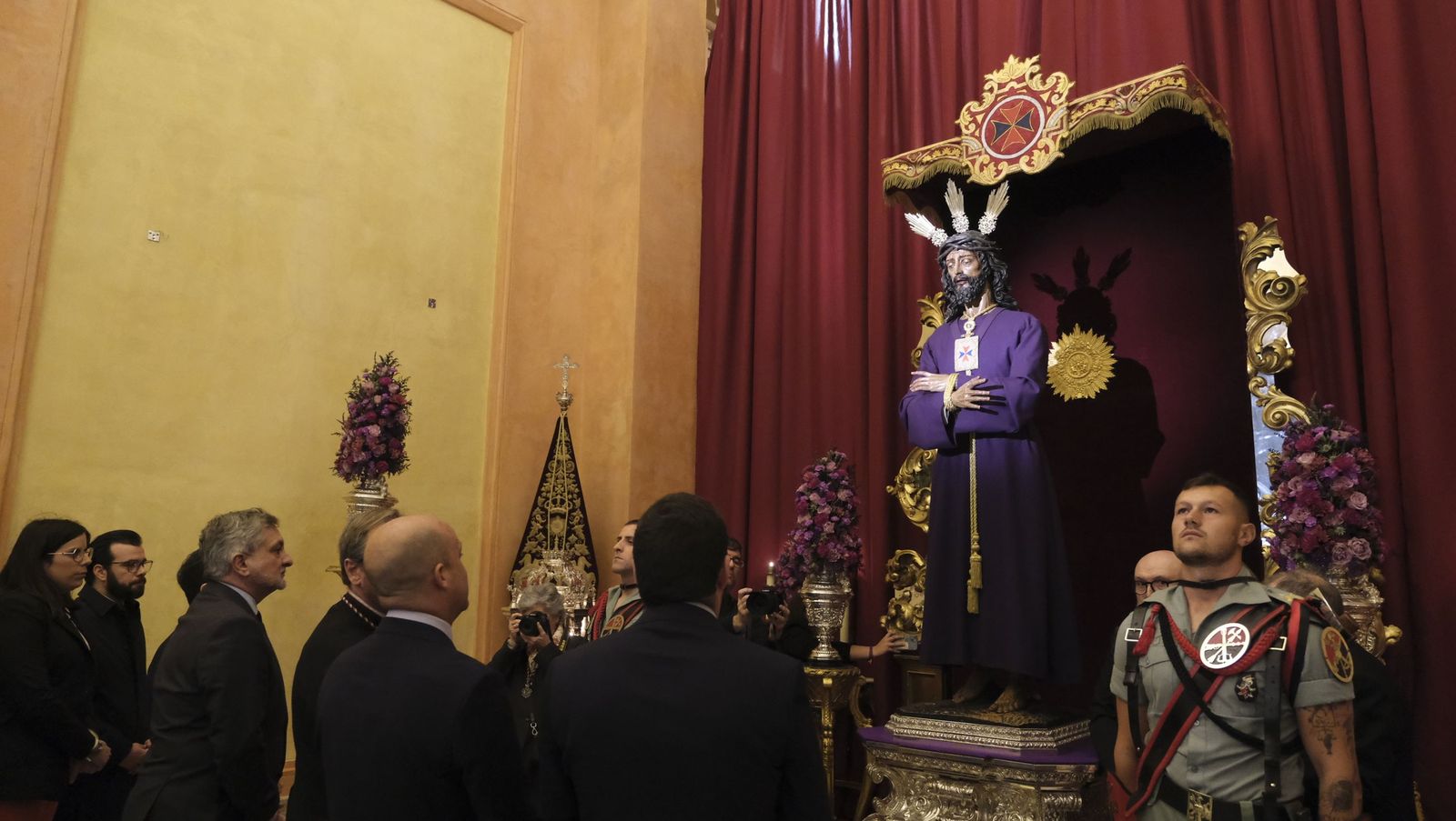 El besapiés del Cristo de Medinaceli en imágenes