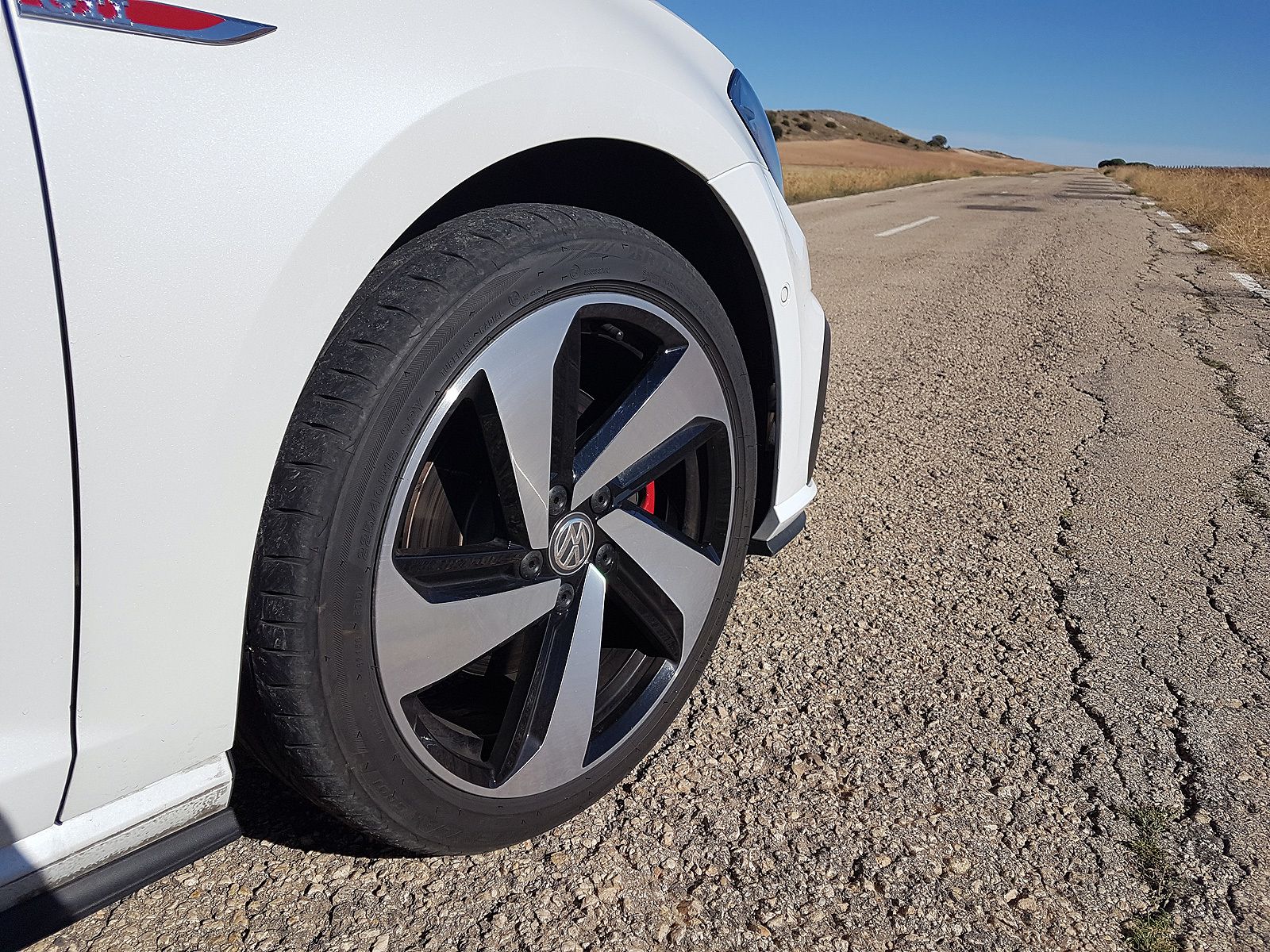 Volkswagen Golf GTI Performance 245 CV DSG | Galería de Fotos