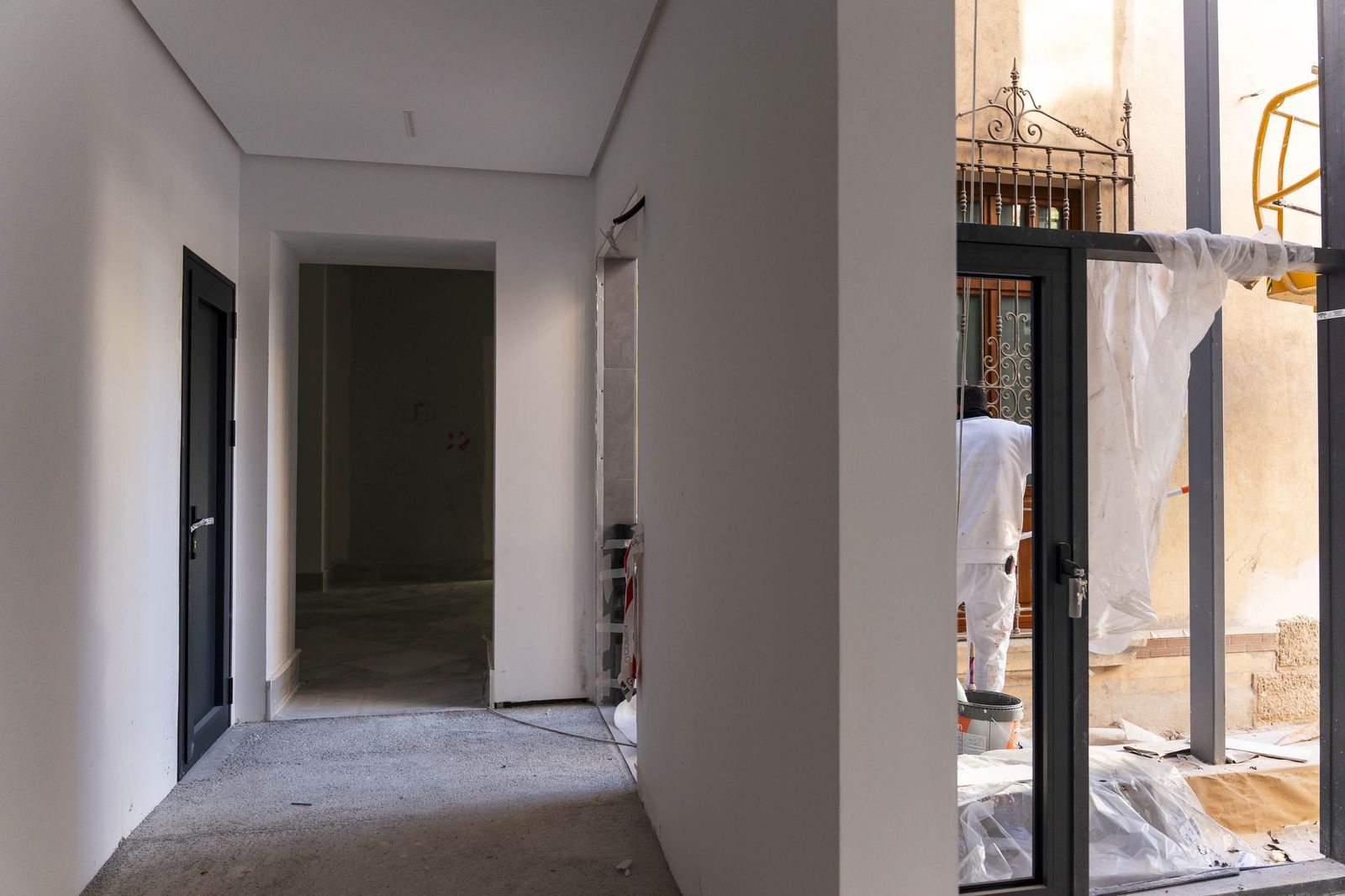 Fotogalería de las obras del Preventorio: el jardín vertical, protagonista de la rehabilitación