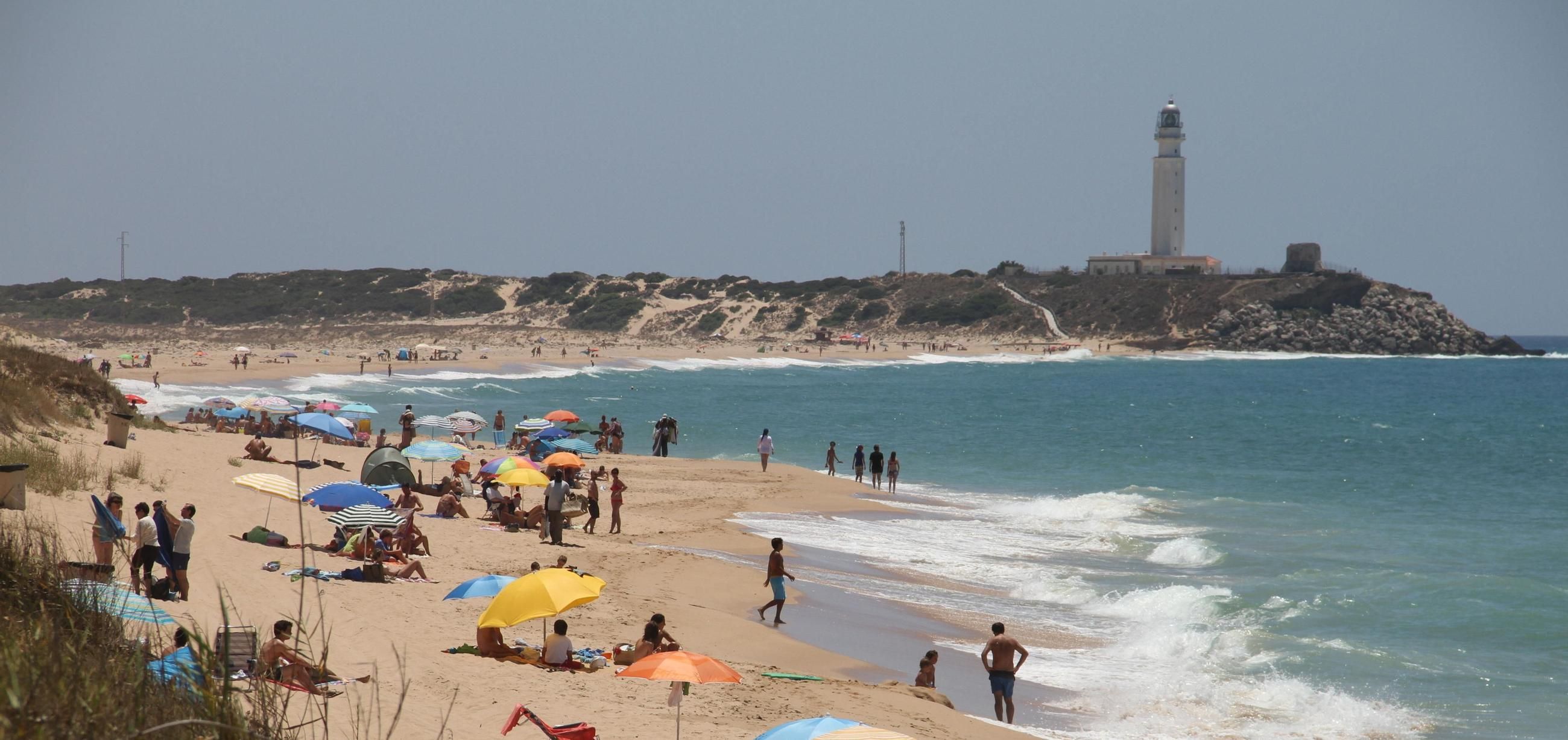 La playa de Cádiz que Rosario Flores elige para descansar: “Cogiendo fuerzas para los próximos conciertos”
