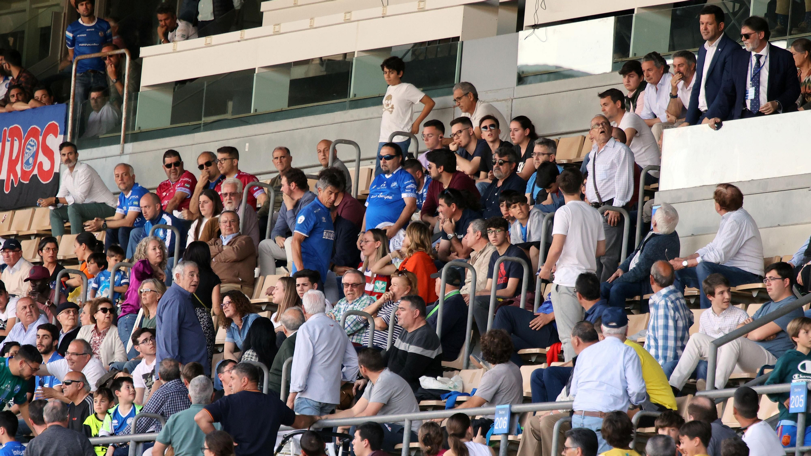 Bronca y tensión al final del Xerez DFC-Recreativo Granada