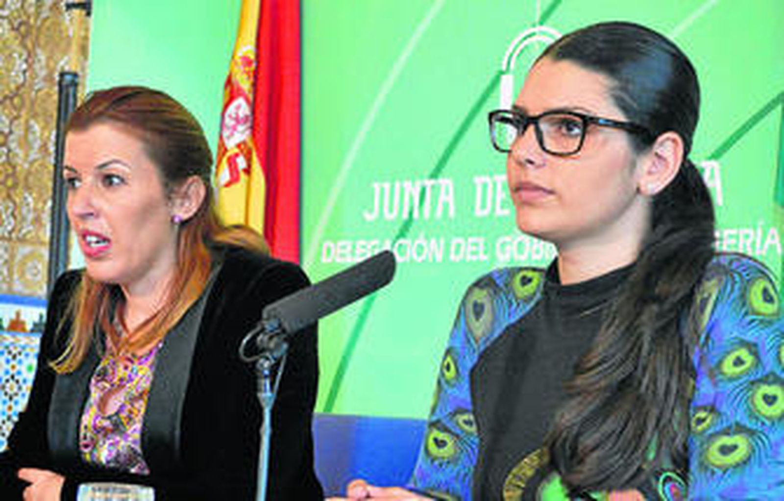 Sonia Ferrer y Noemí Cruz en la presentación del programa para la oferta formativa del IAJ.