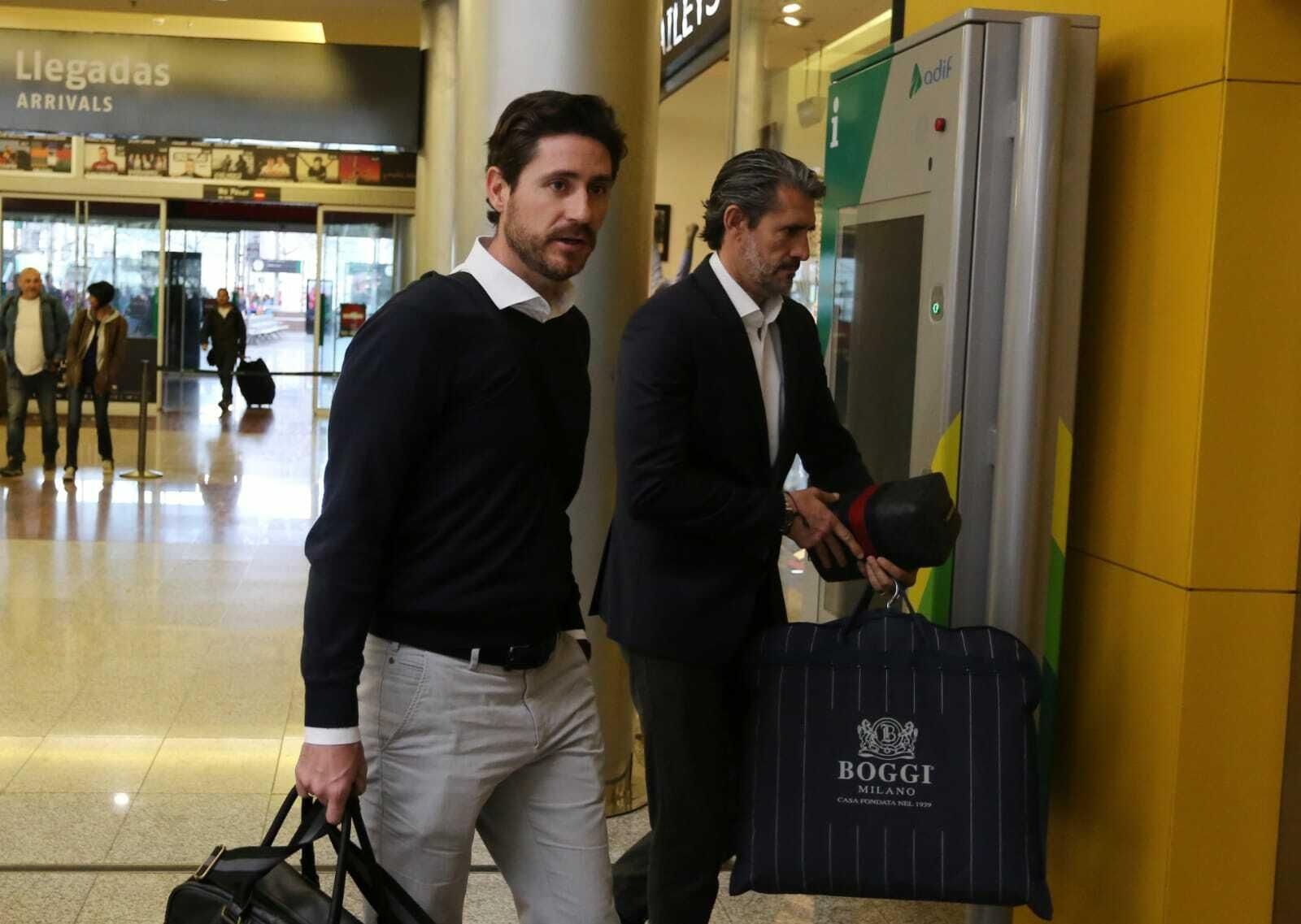 Víctor Sánchez del Amo, acompañado de Caminero.