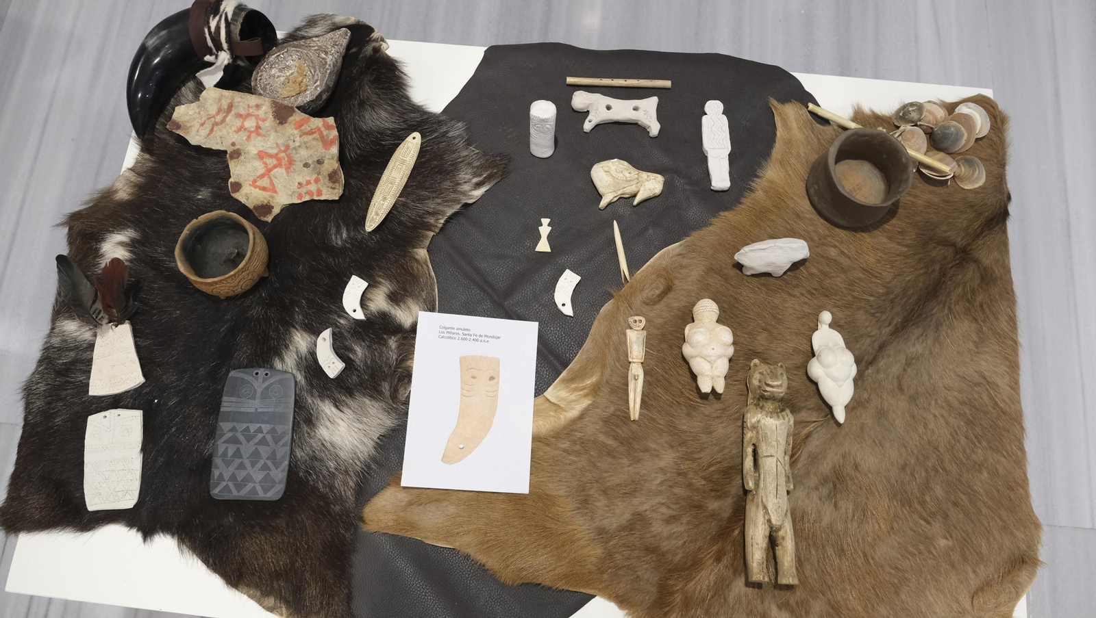 Taller 'Arte sin Artistas' en el Museo Arqueólogico de Almería, en imágenes