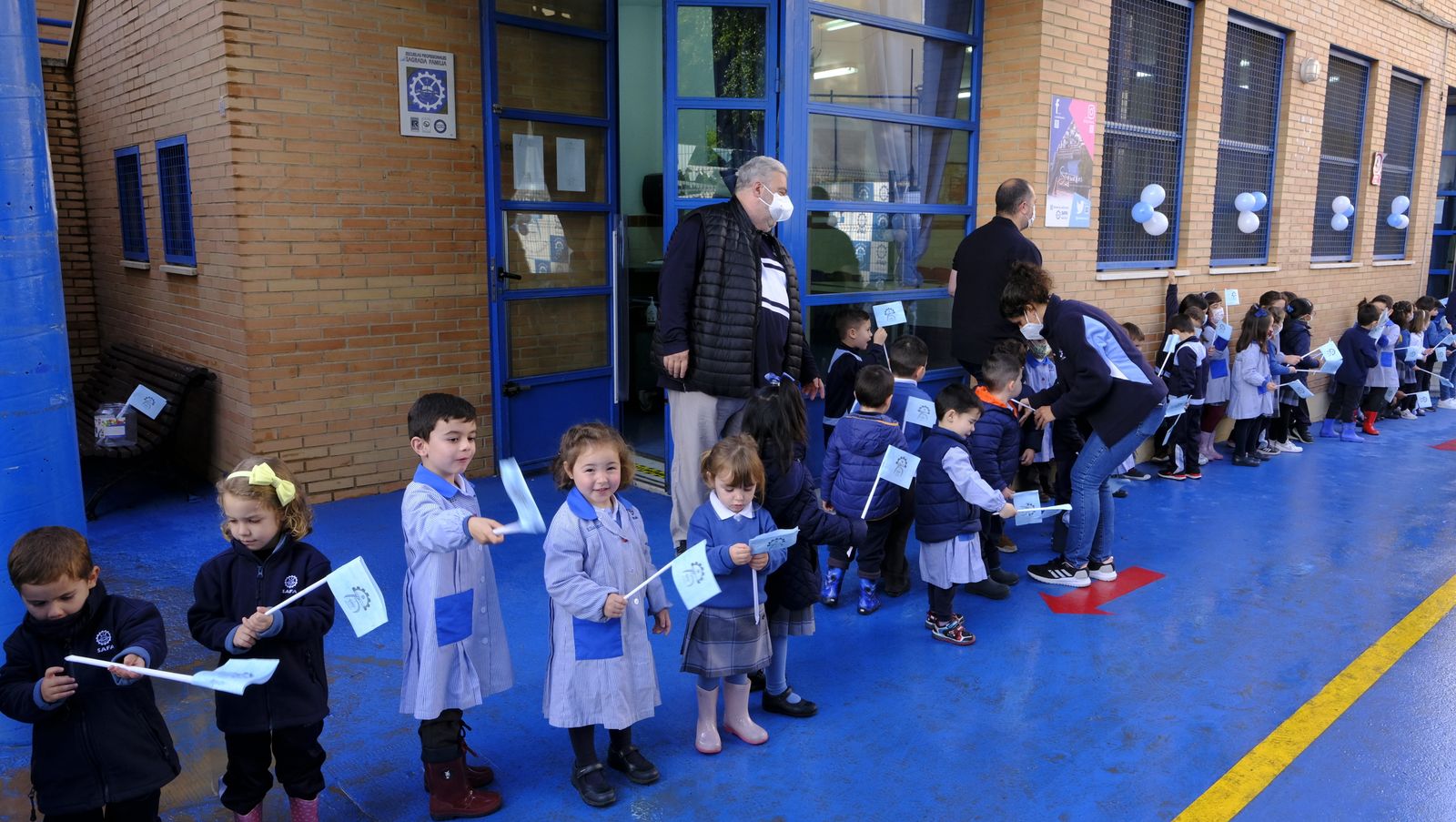 Imágenes de la visita del Alcalde de Almería al Colegio La Safa, por su 75 aniversario.