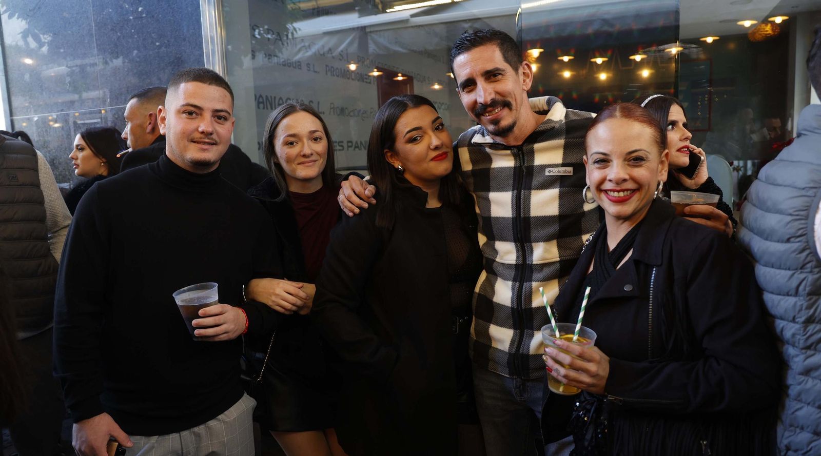 Búscate en las fotos de la celebración del 24 de diciembre en La Línea